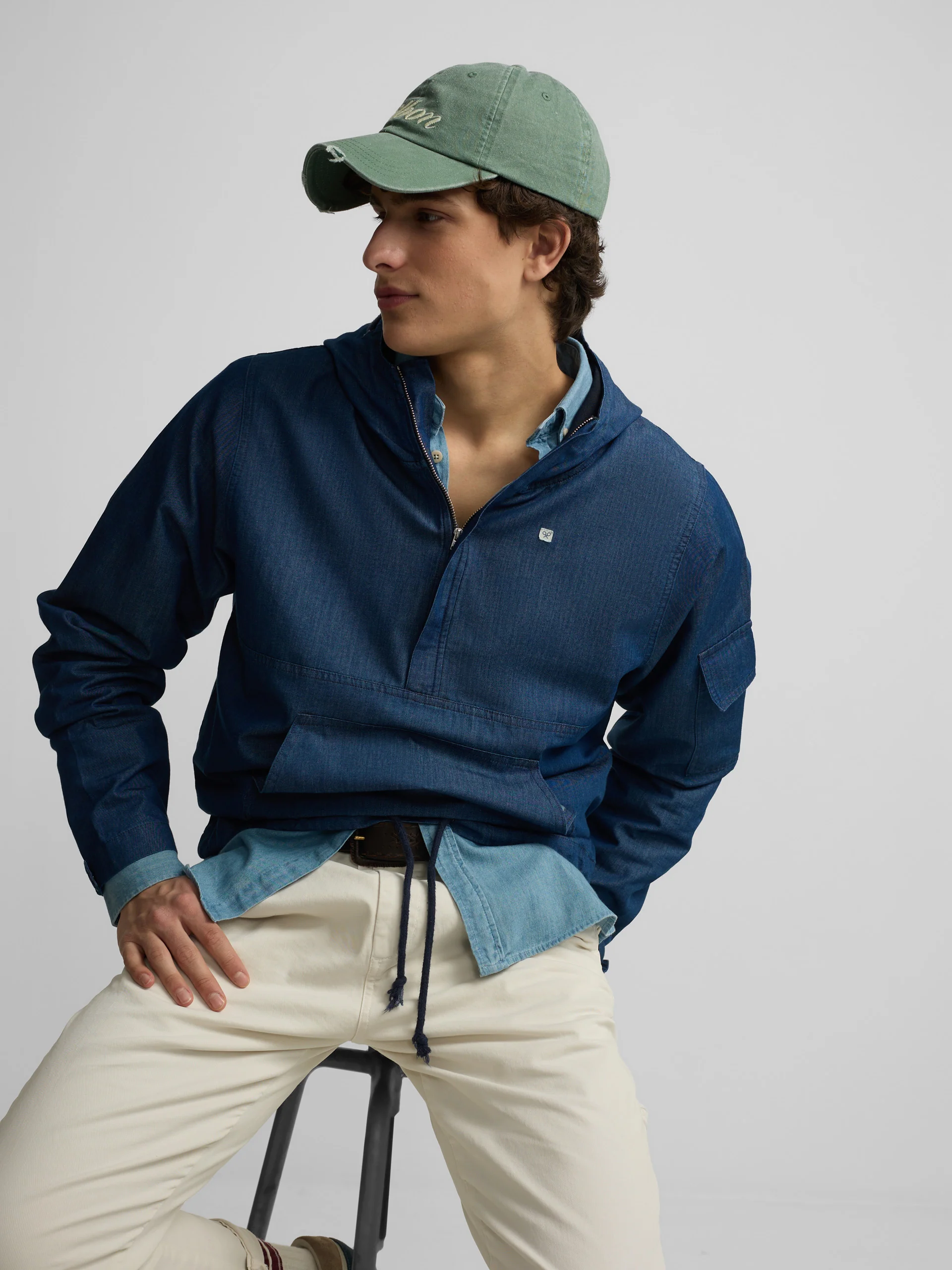 Cortavientos denim capucha azul - Image 6
