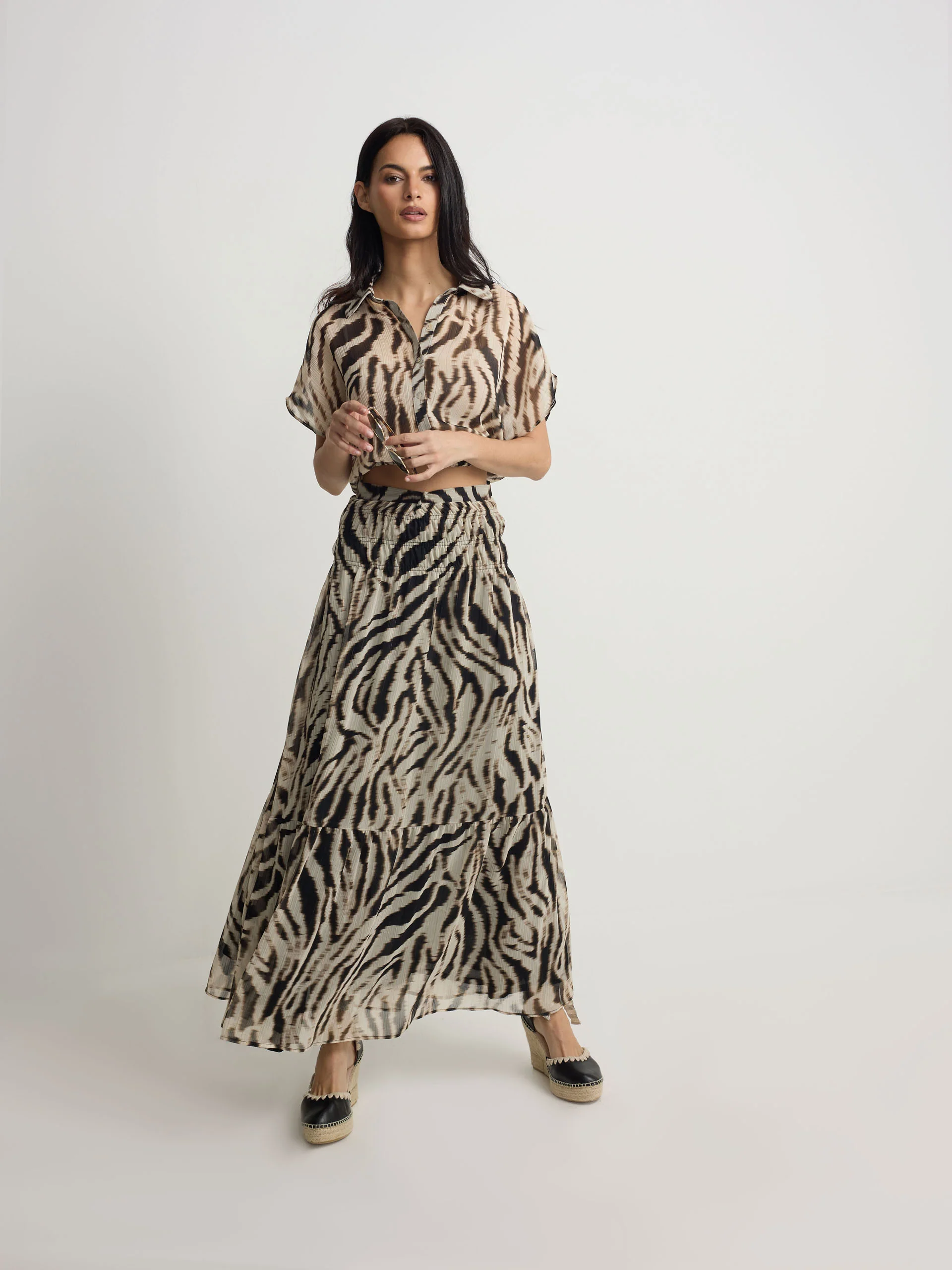 Falda larga estampado animal print negros - Image 4