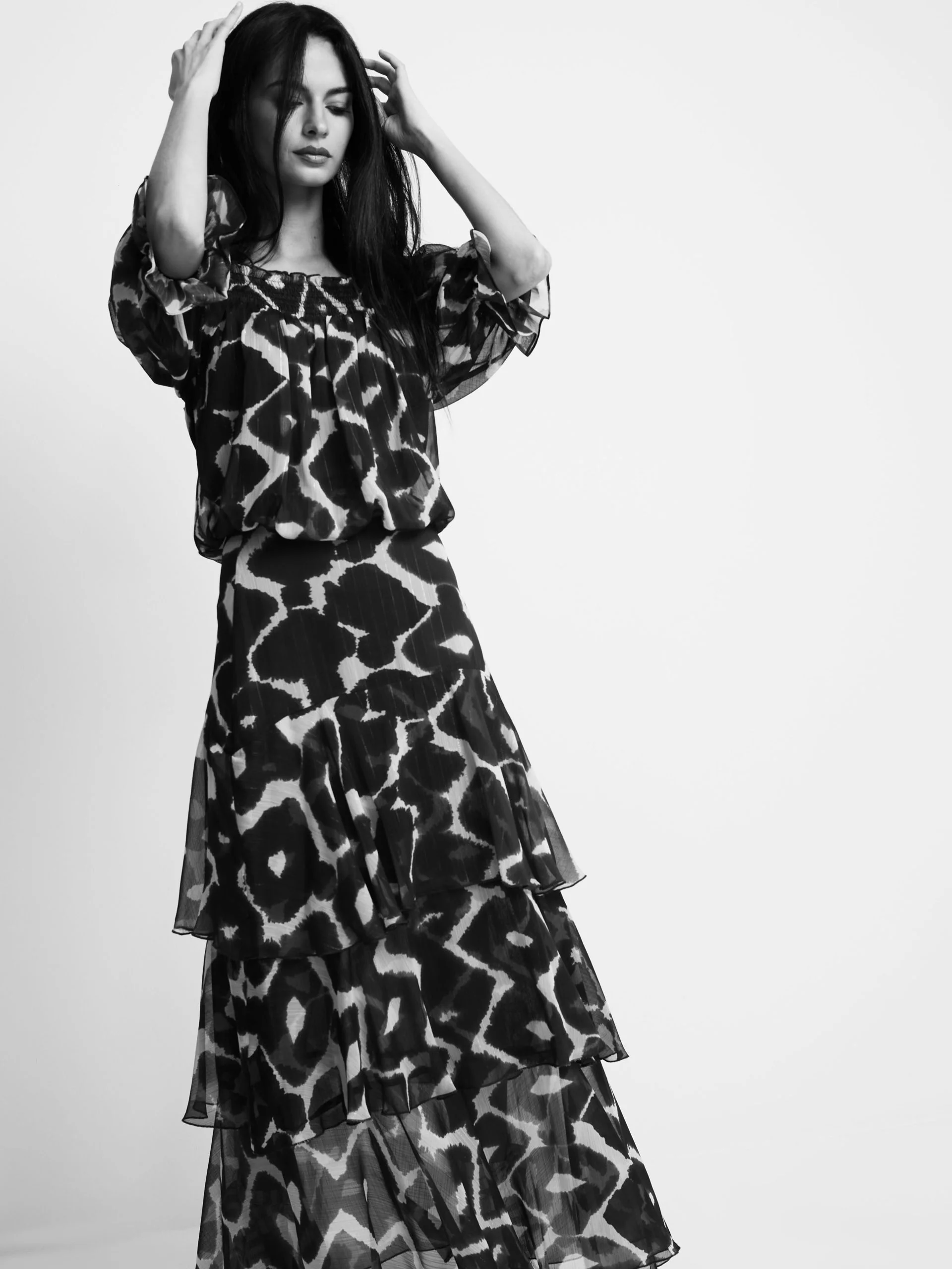 Falda larga volantes estampado marrones - Image 6
