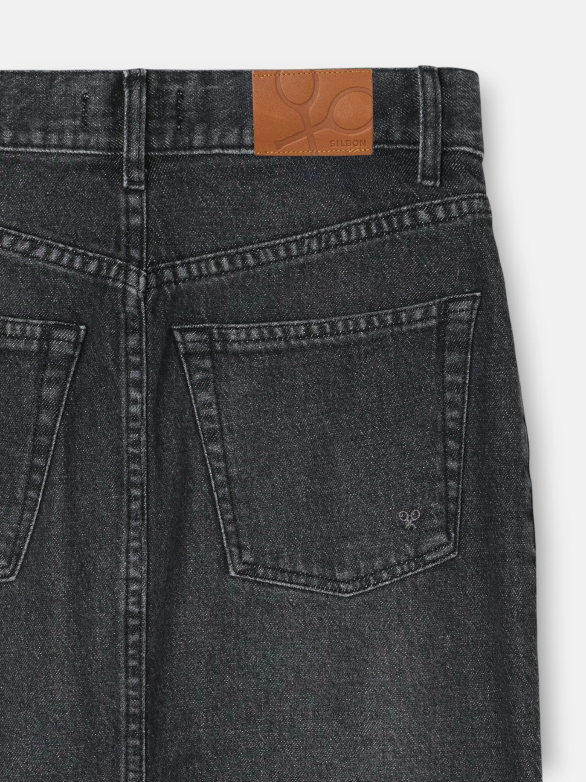 Falda midi recta hebilla denim gris - Image 9