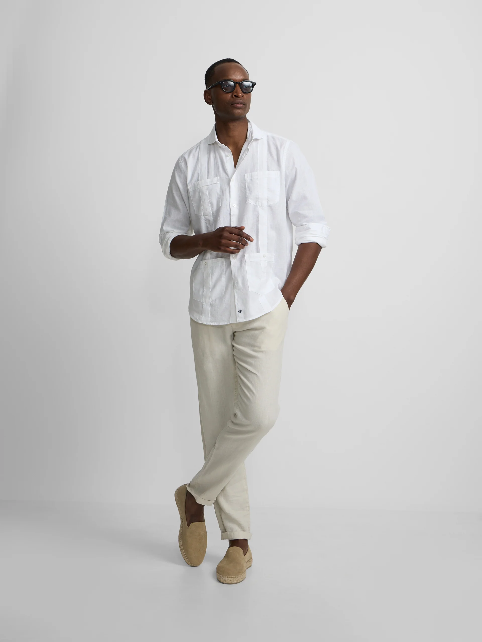 Guayabera sport lino blanca - Image 4