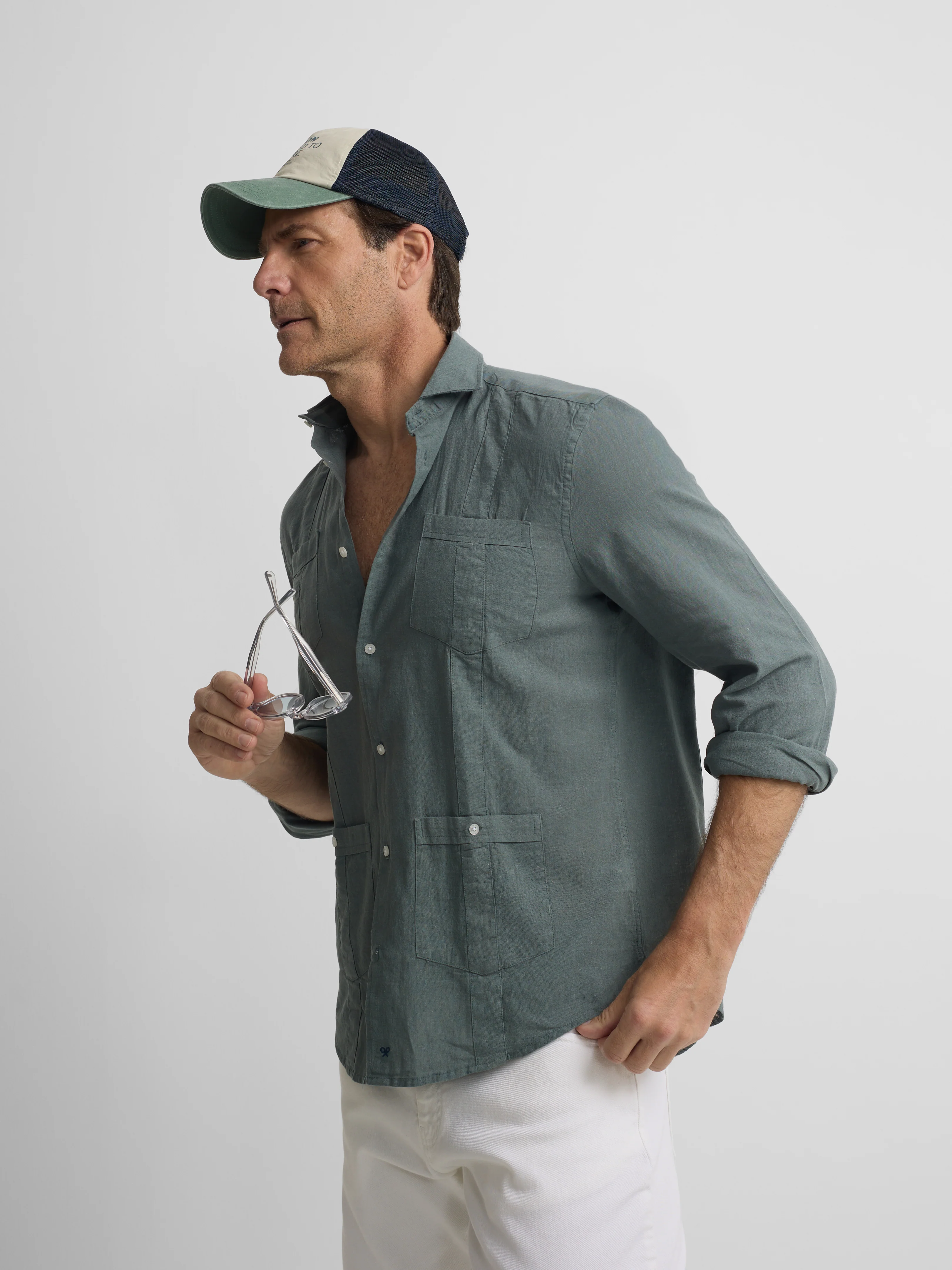 Guayabera sport lino verde - Image 3