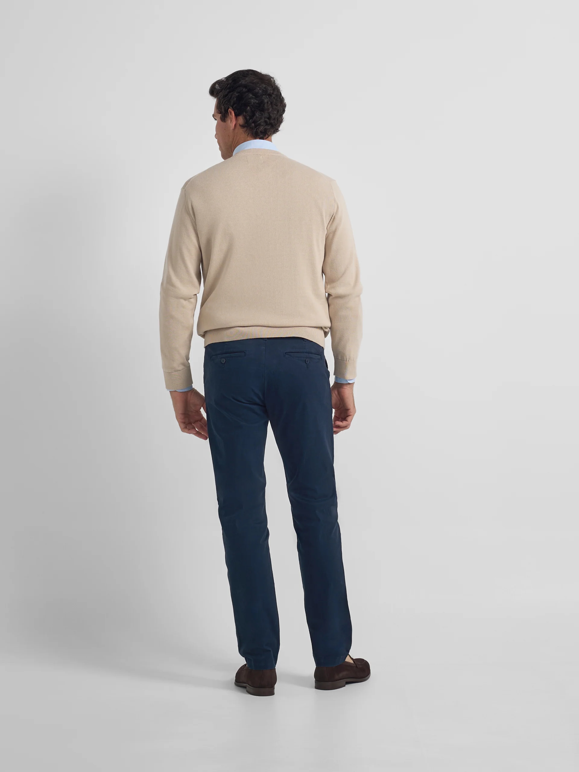Jersey cuello pico business beige - Image 7