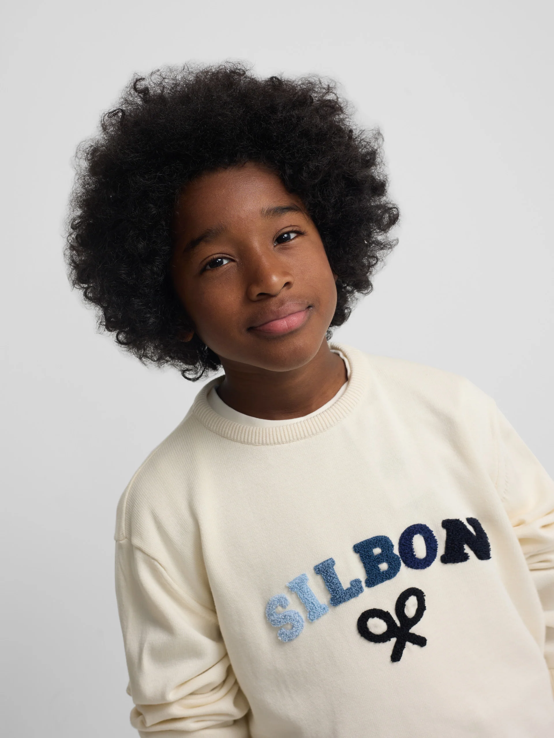 Jersey kids letras colores crema