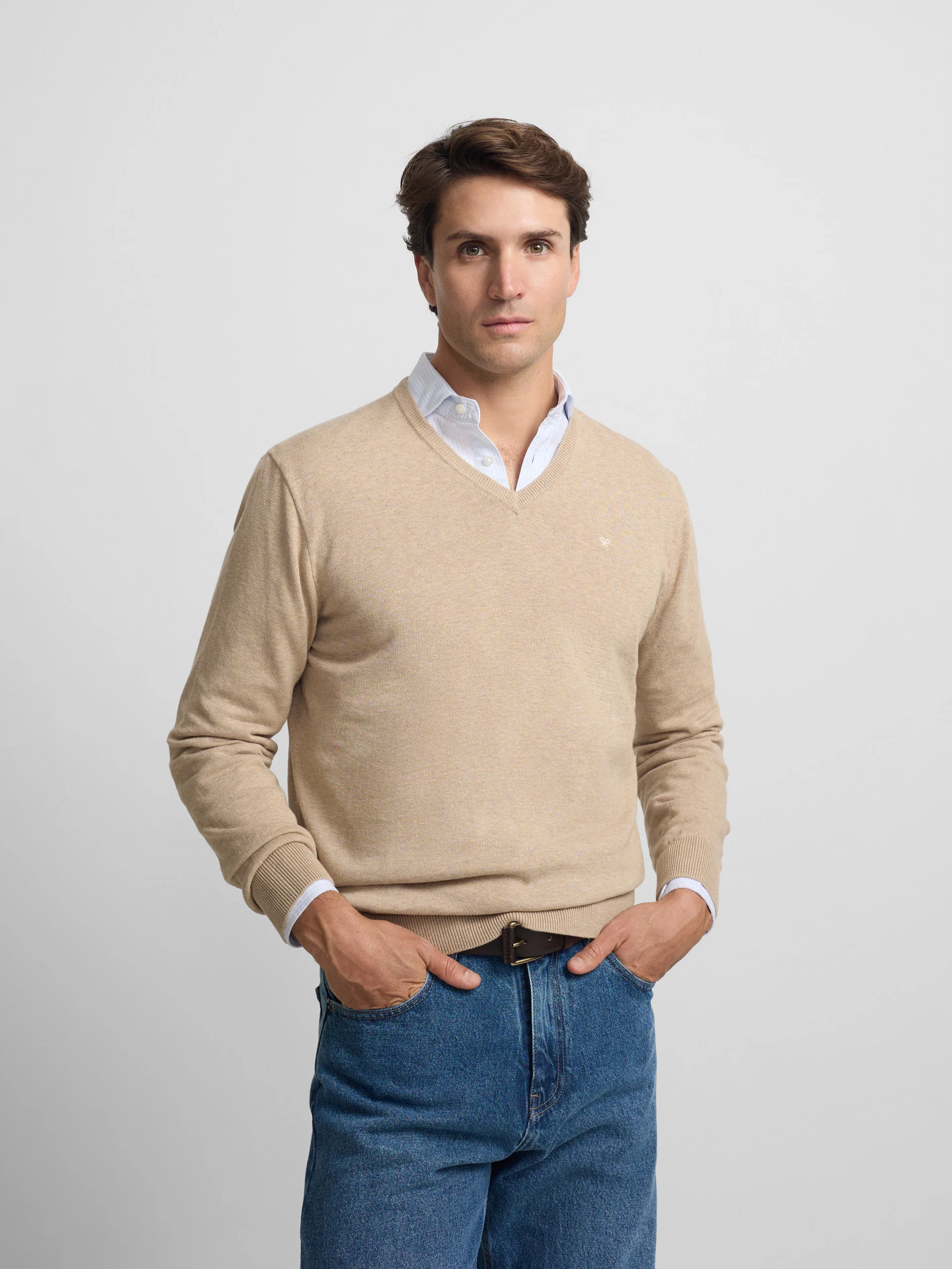 Jersey liso cuello pico marron claro - Image 3