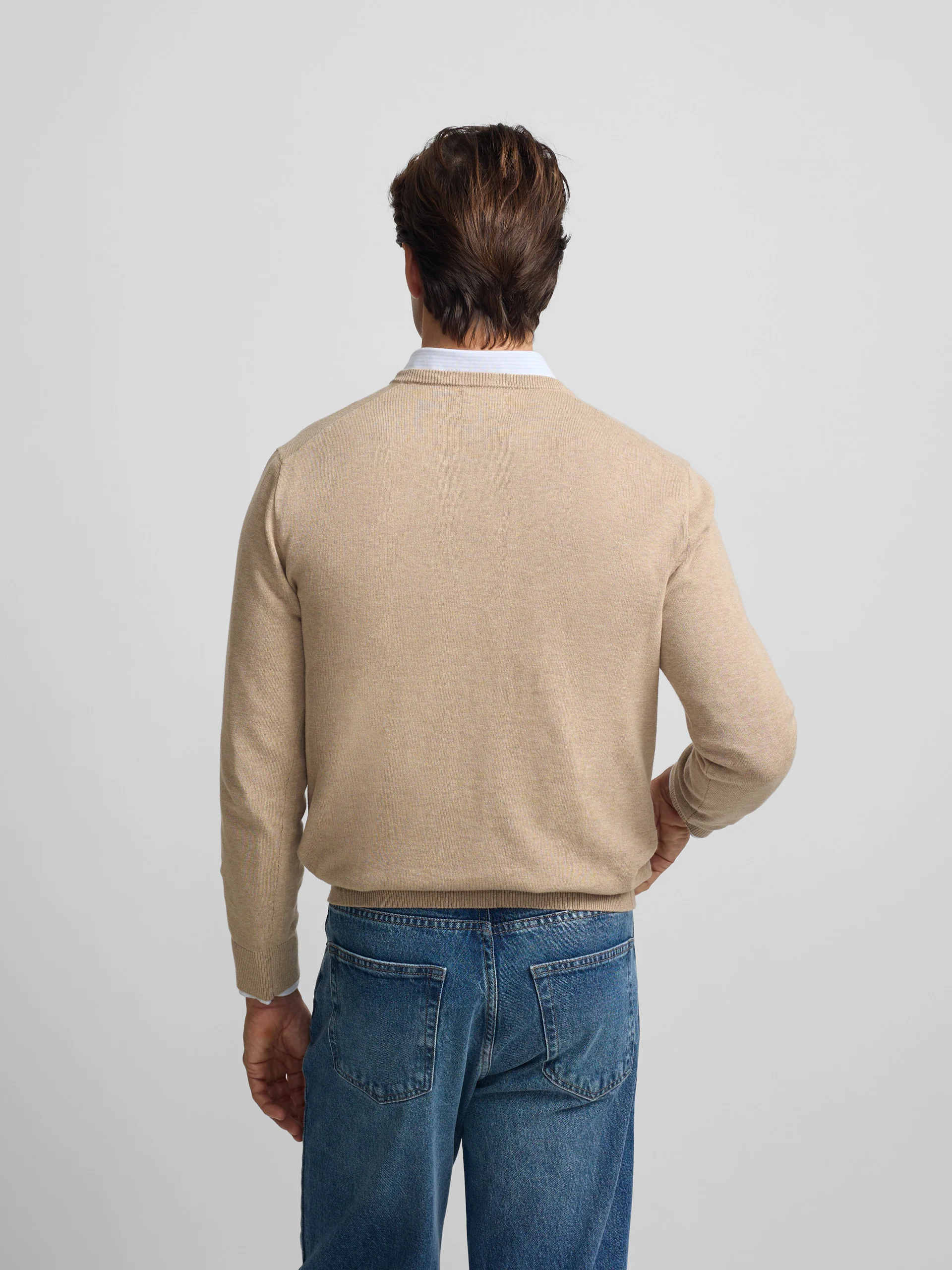 Jersey liso cuello pico marron claro - Image 7