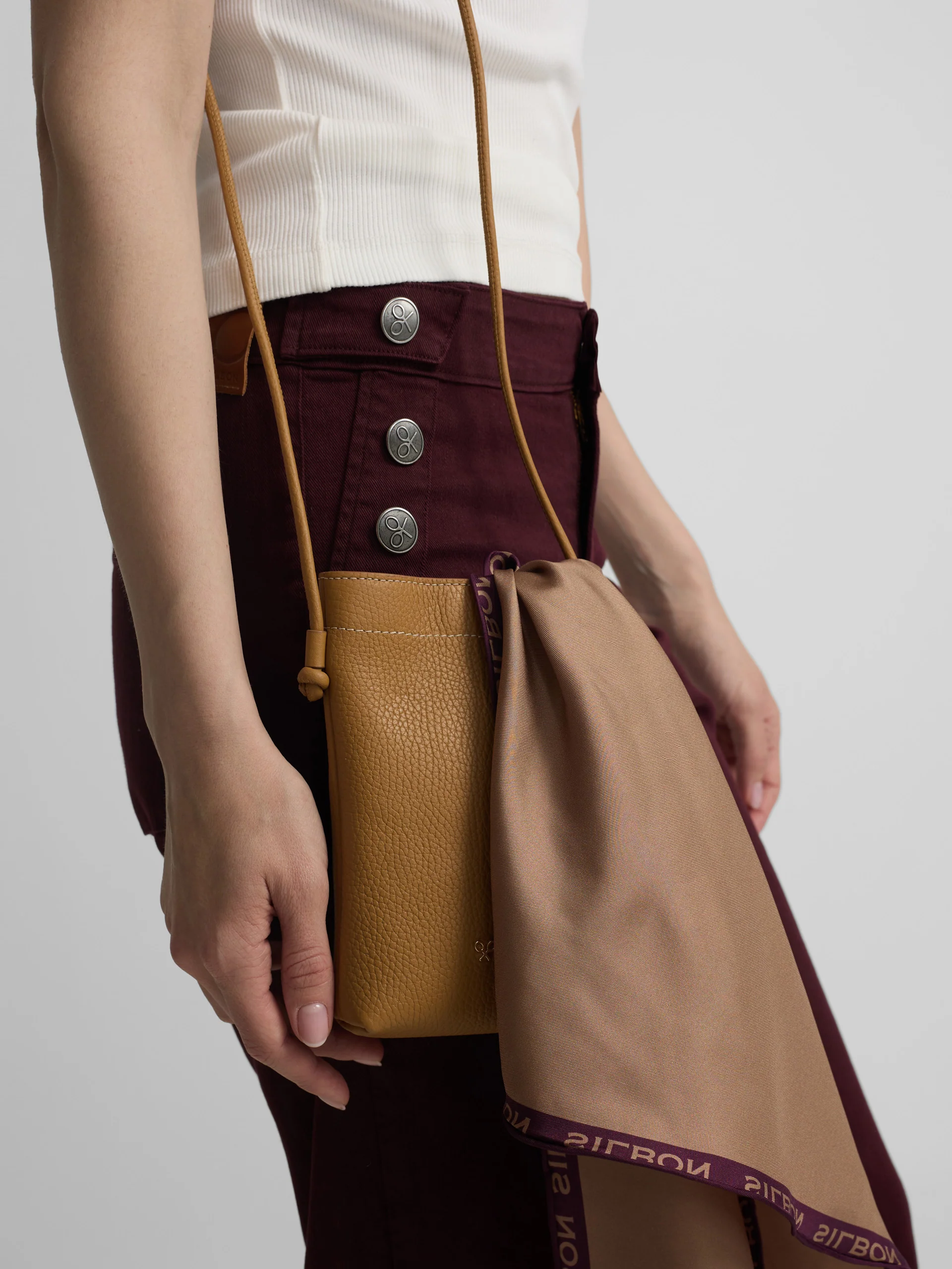 Minibolso nudo camel - Image 8