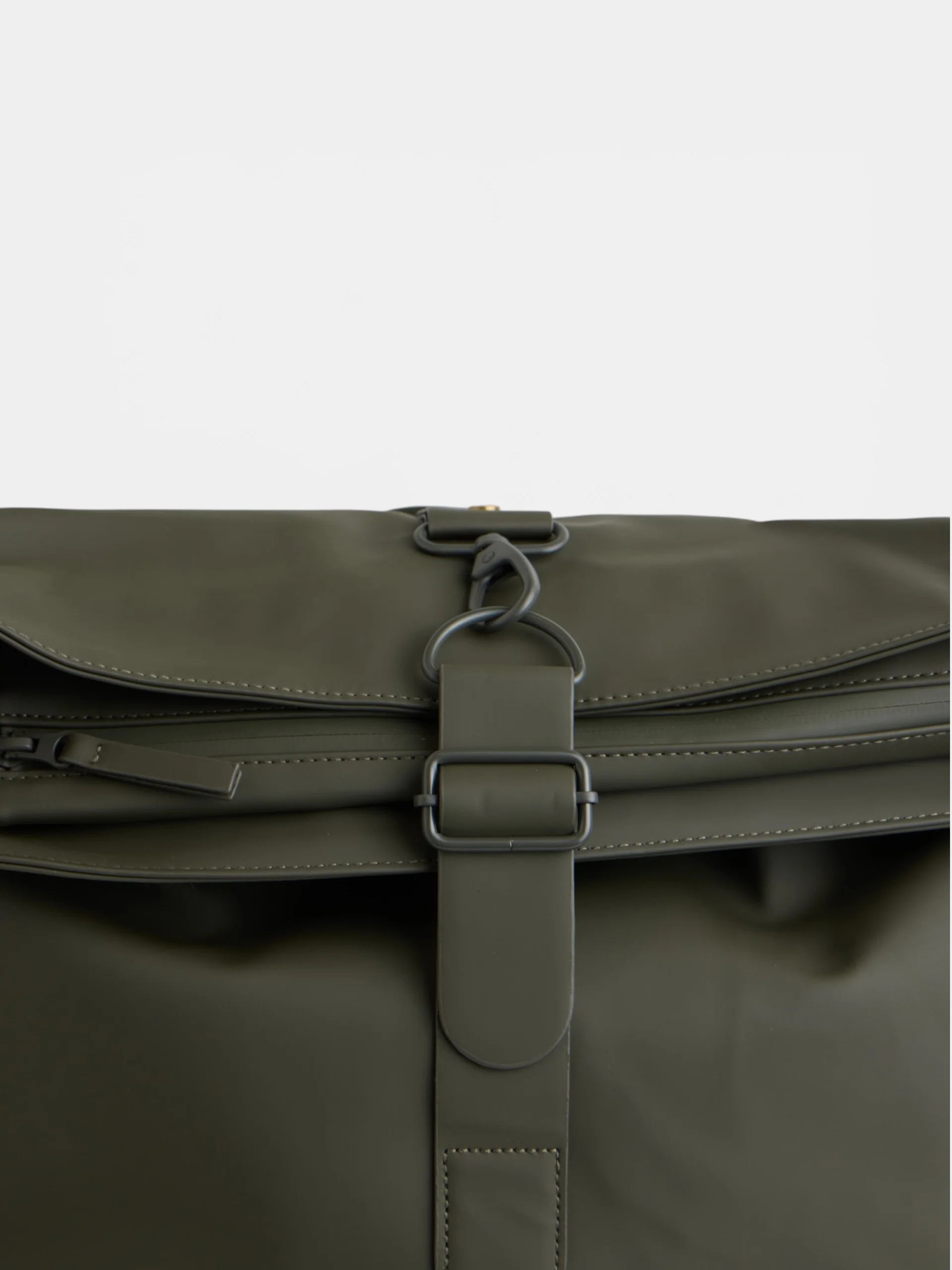 Mochila enrollable waterproof verde - Image 3