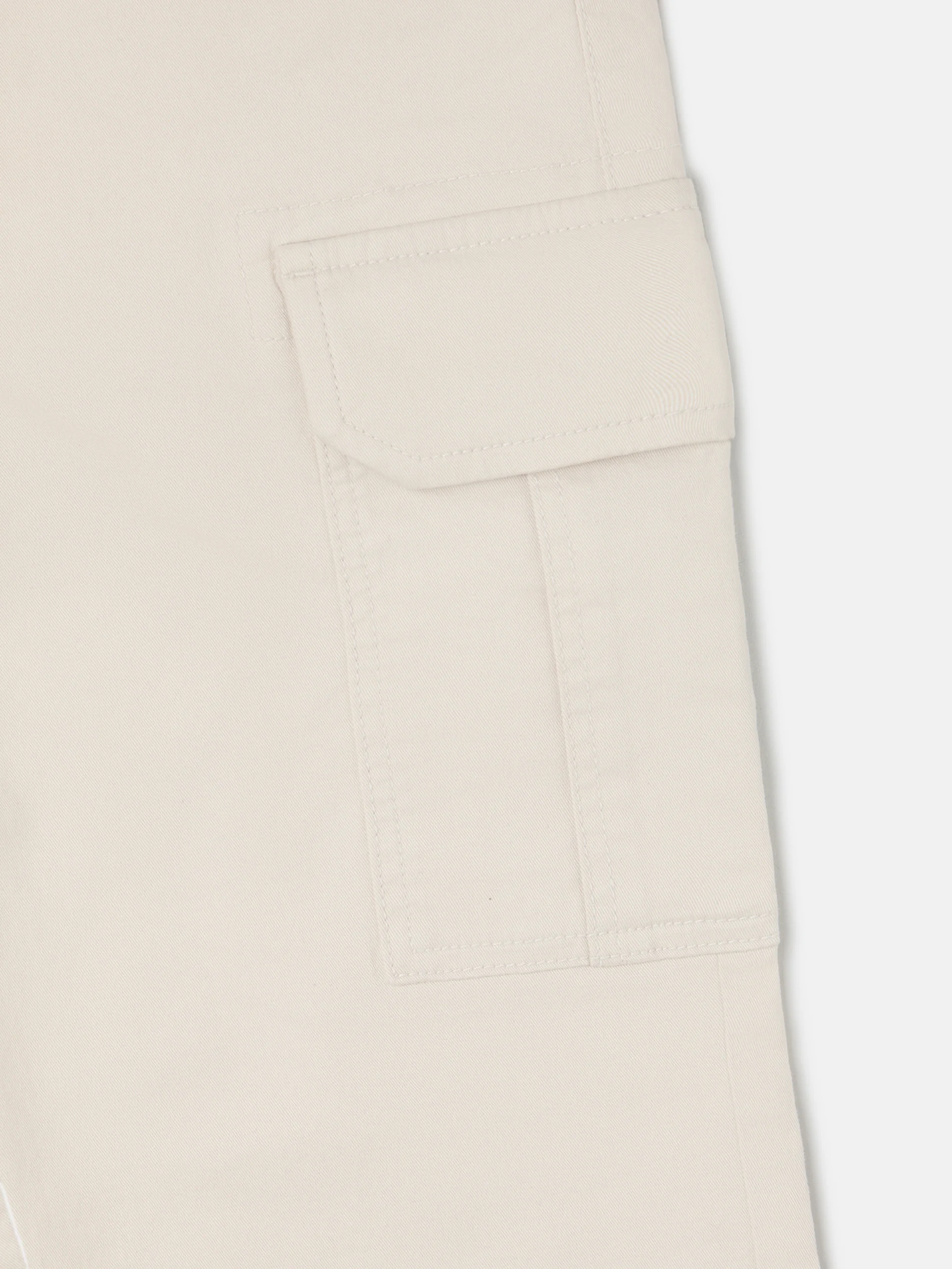 Pantalon cargo casual piedra - Image 10