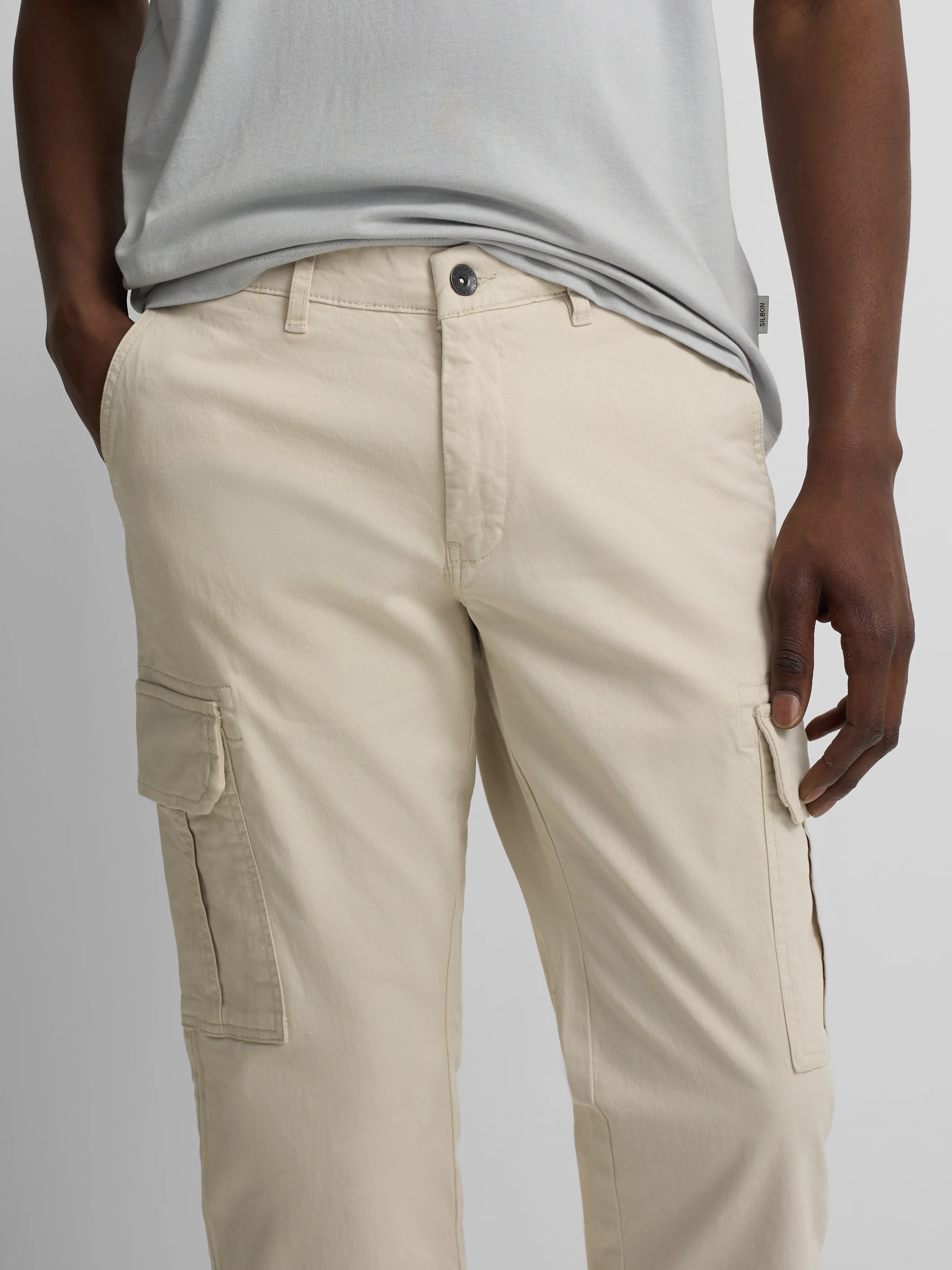 Pantalon cargo casual piedra - Image 4