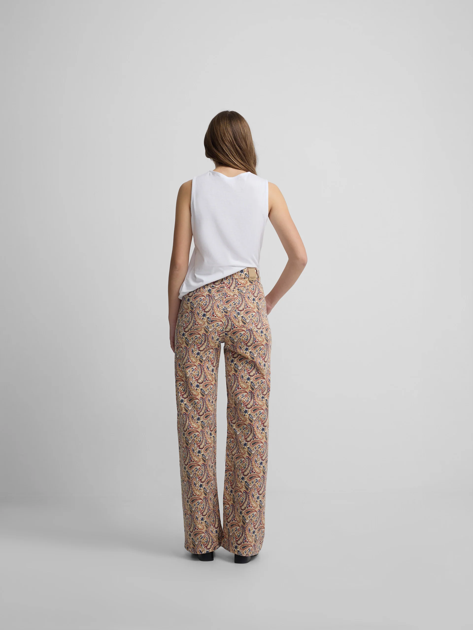 Pantalon denim estampado cachemir naranjas - Image 5