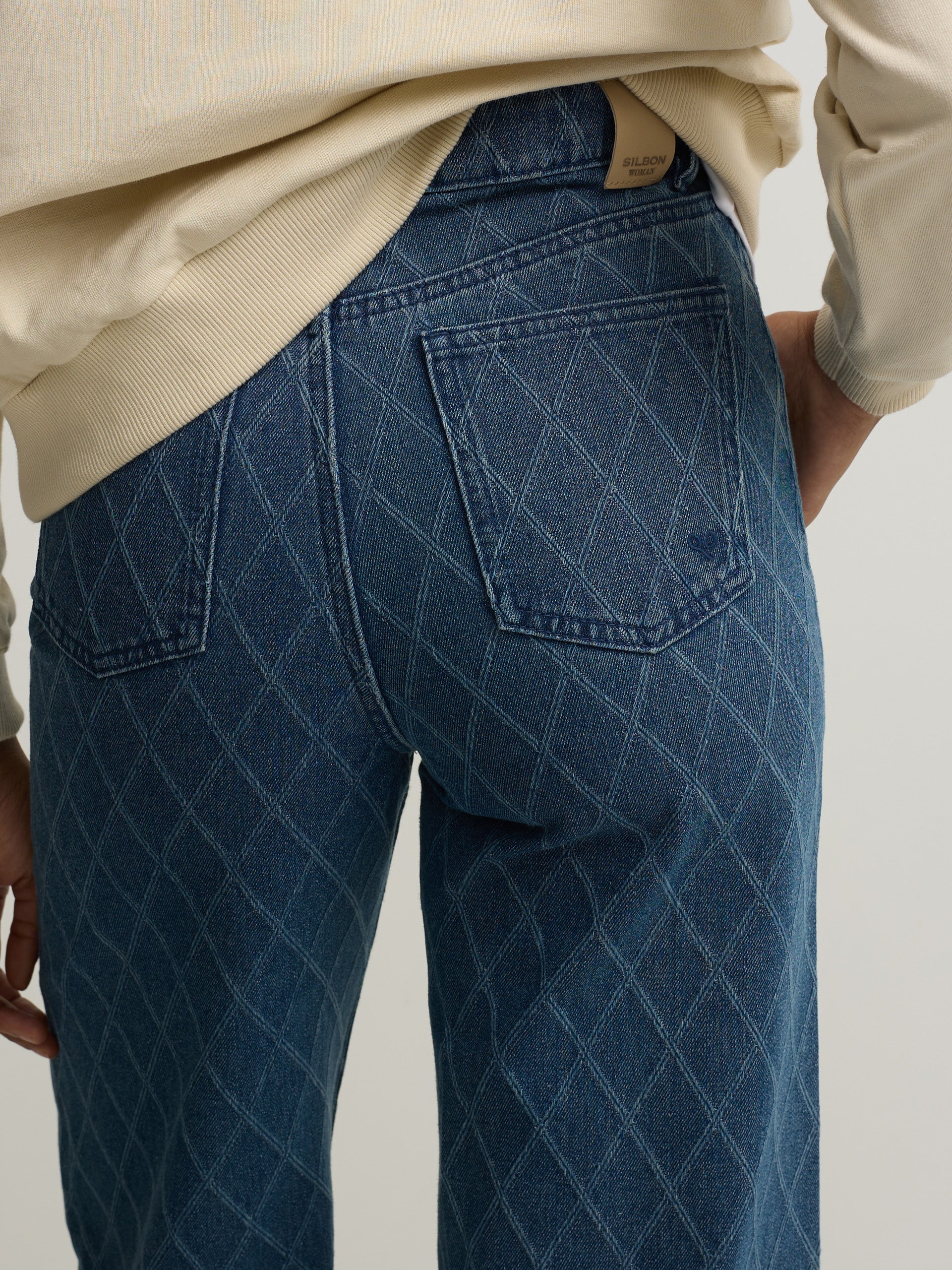 Pantalon denim estampado rombos azul - Image 6