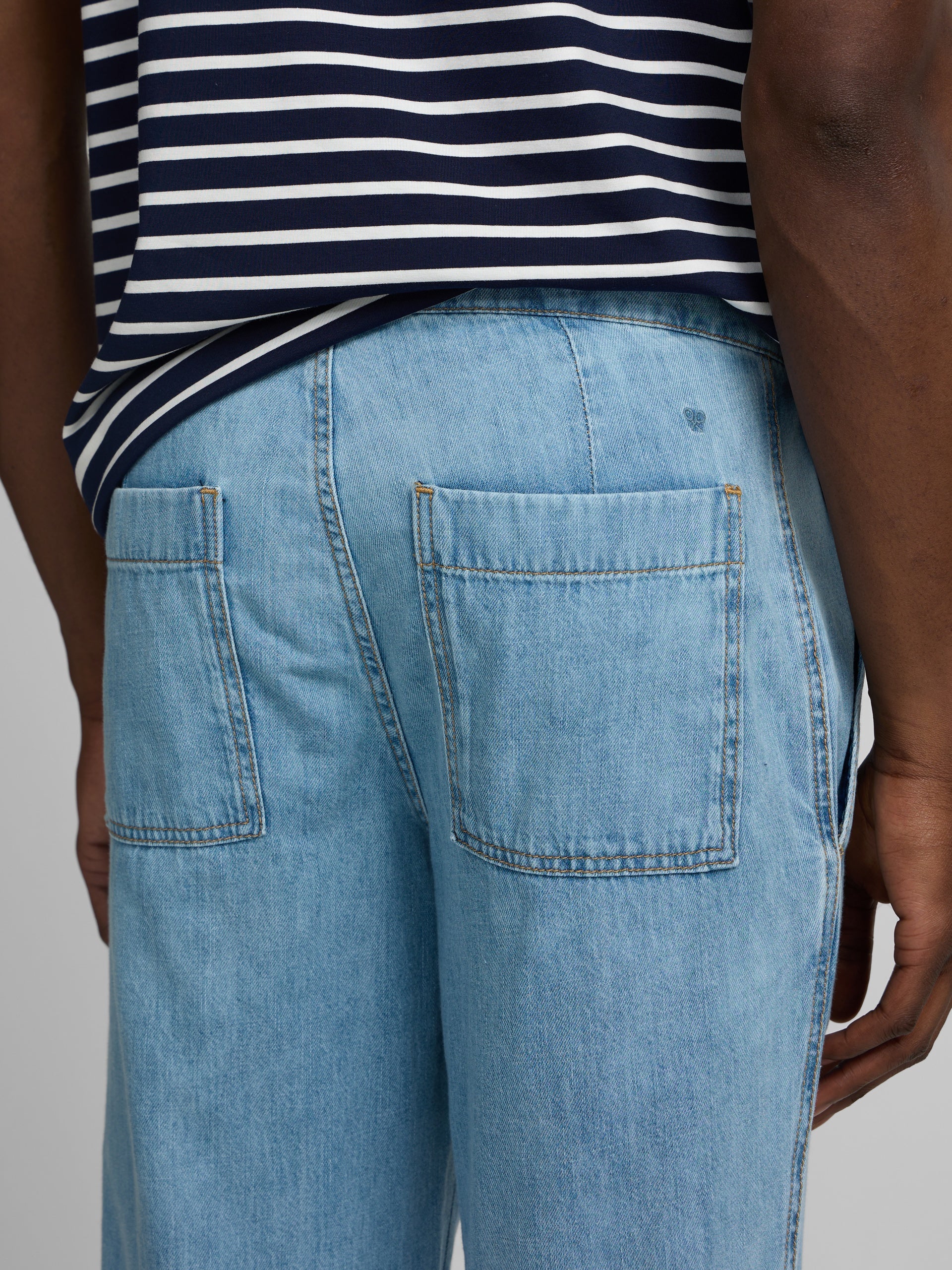 Pantalon jogger denim azul claro - Image 6