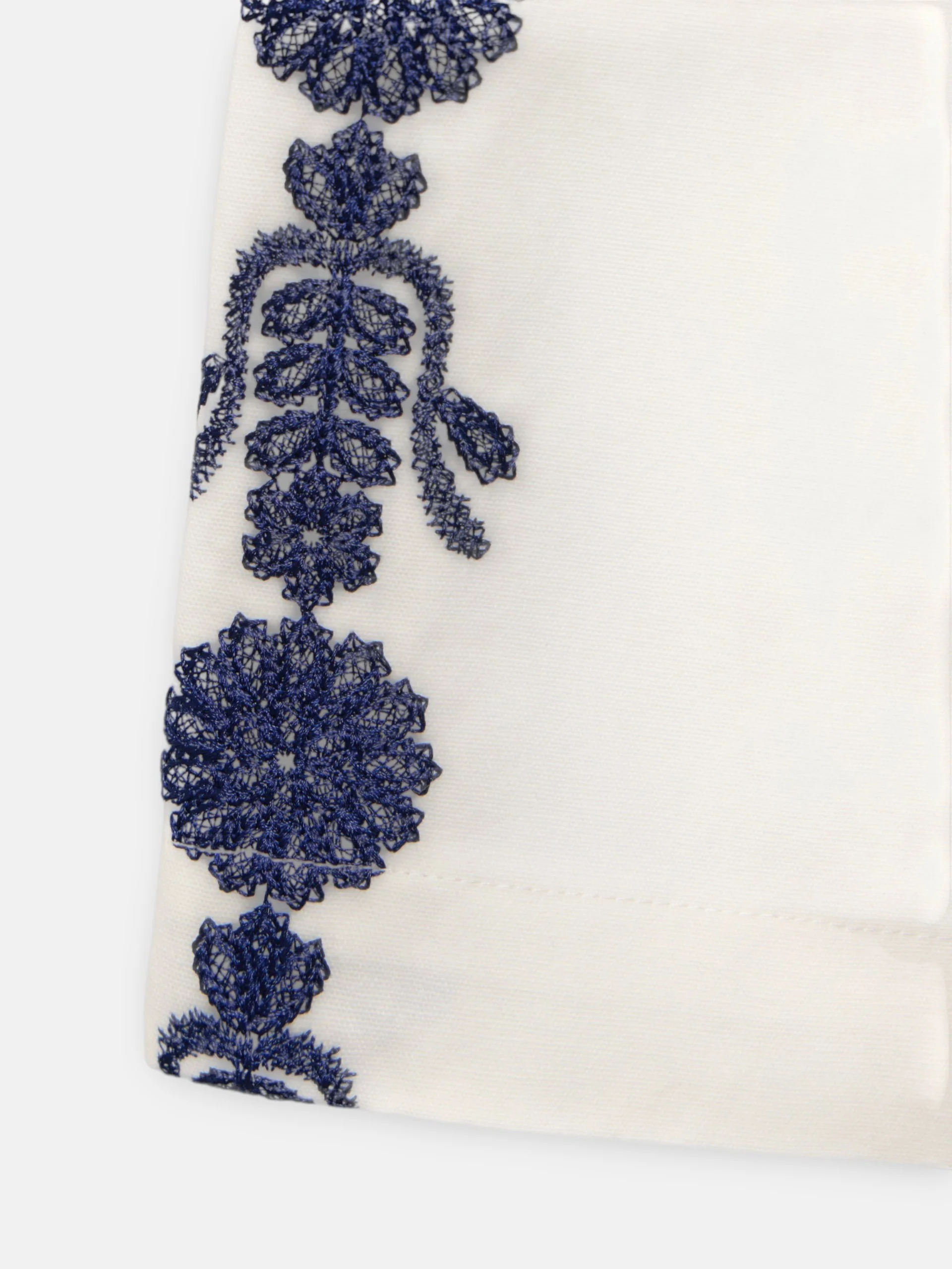 Pantalon recto detalles bordados blanco - Image 9