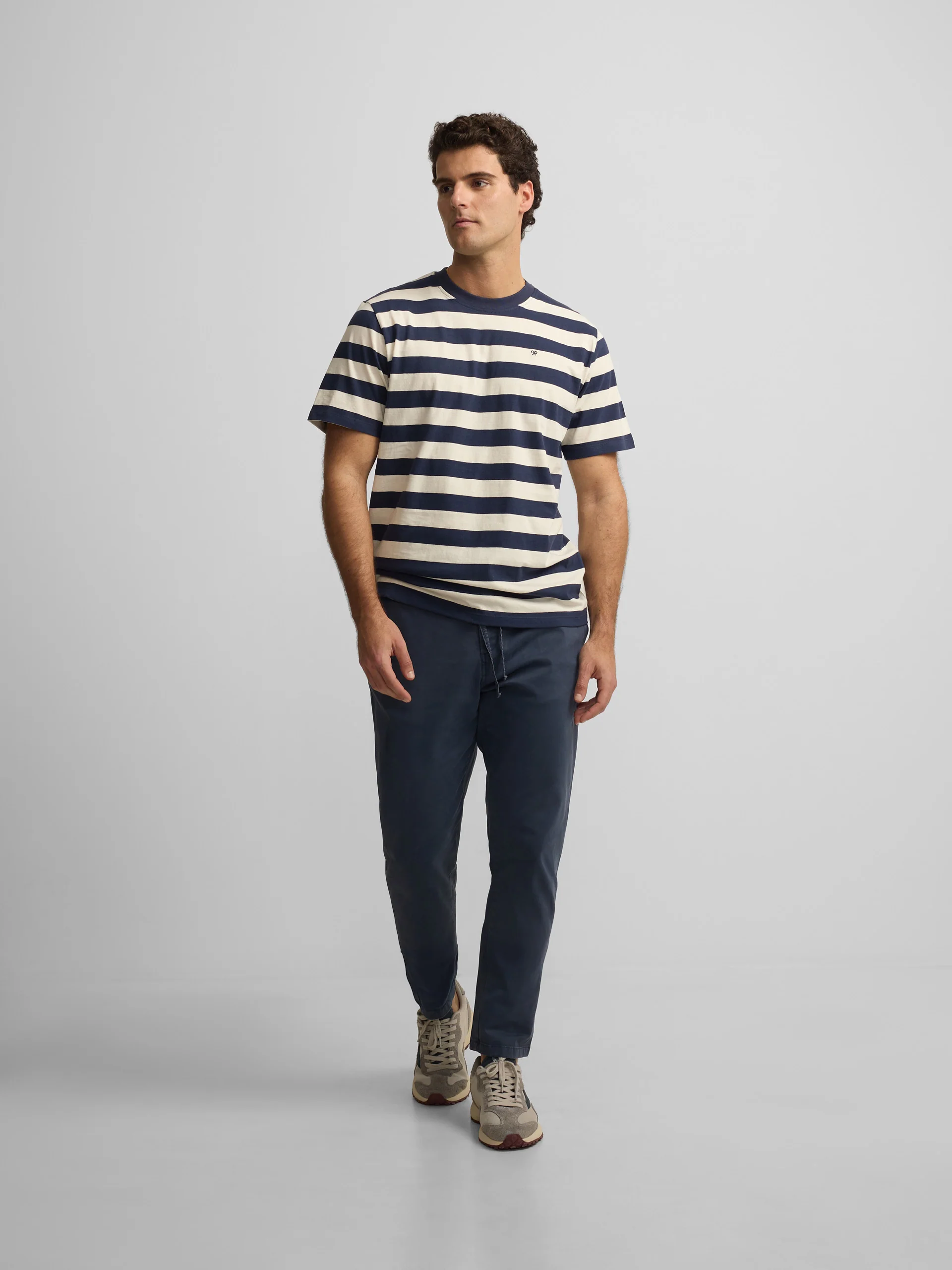 Pantalon sport jogger azul indigo - Image 3