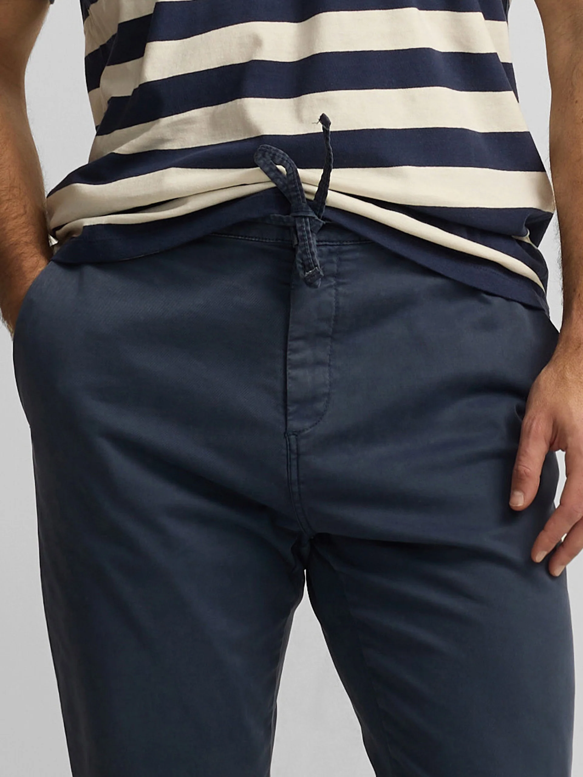 Pantalon sport jogger azul indigo - Image 4