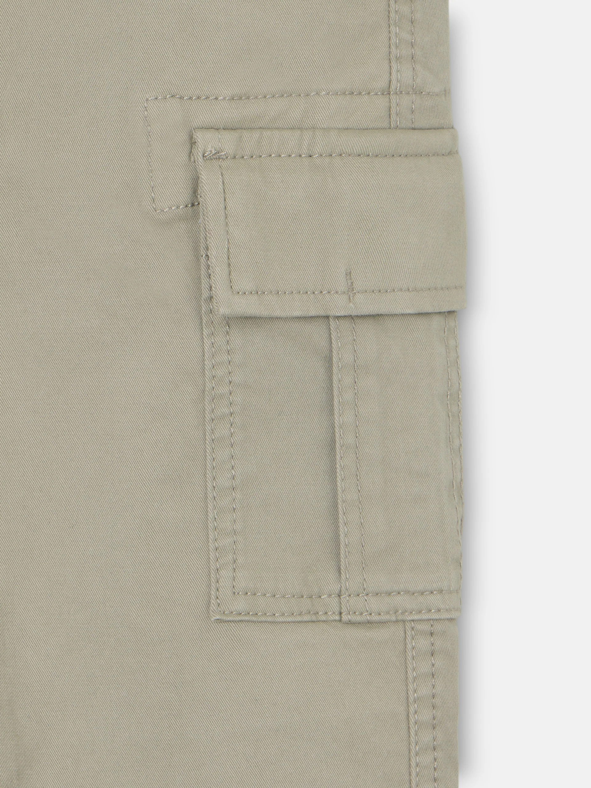 Pantalon sport kids cargo verde - Image 8