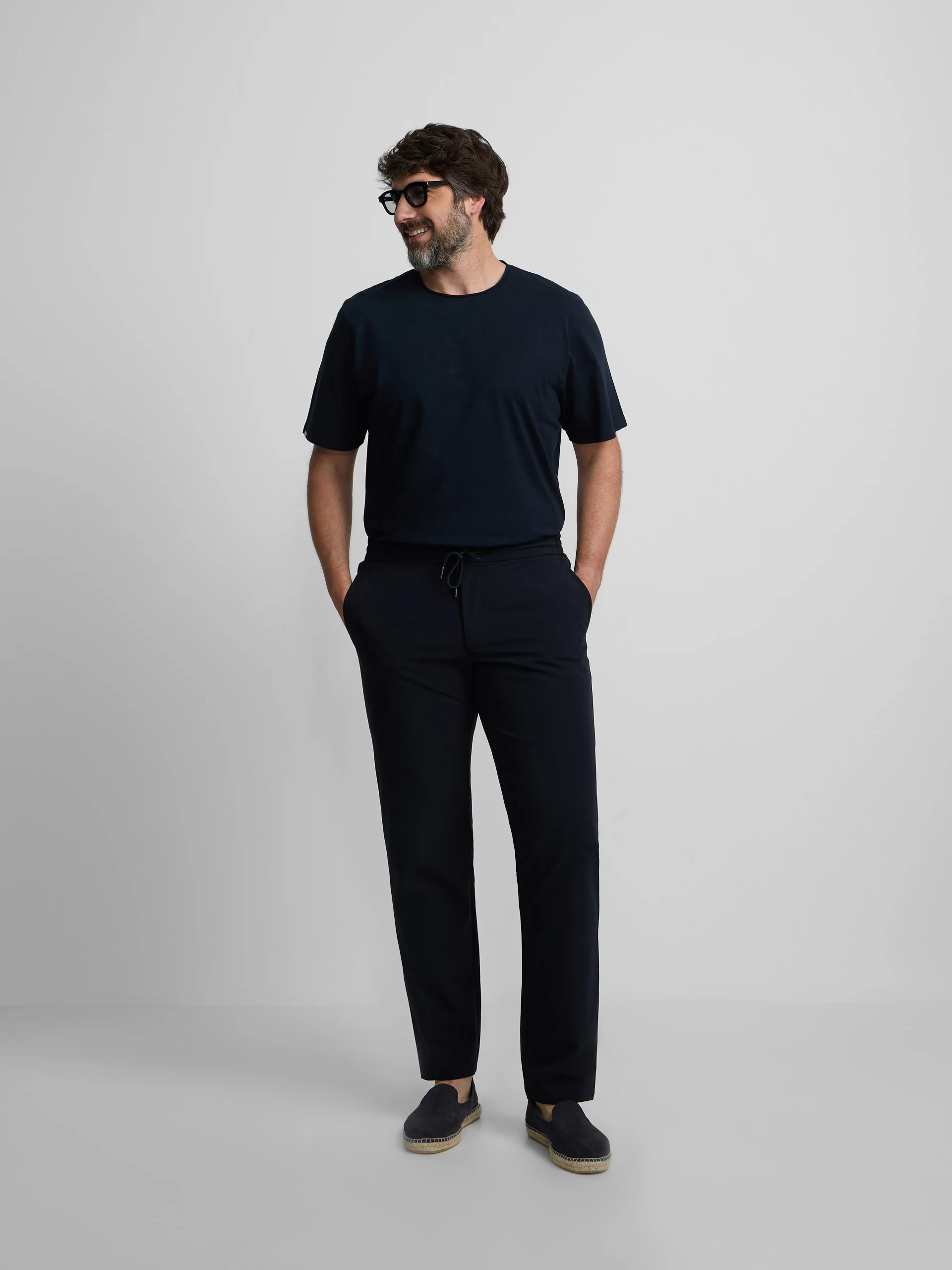 Pantalon tecnico azul marino - Image 12