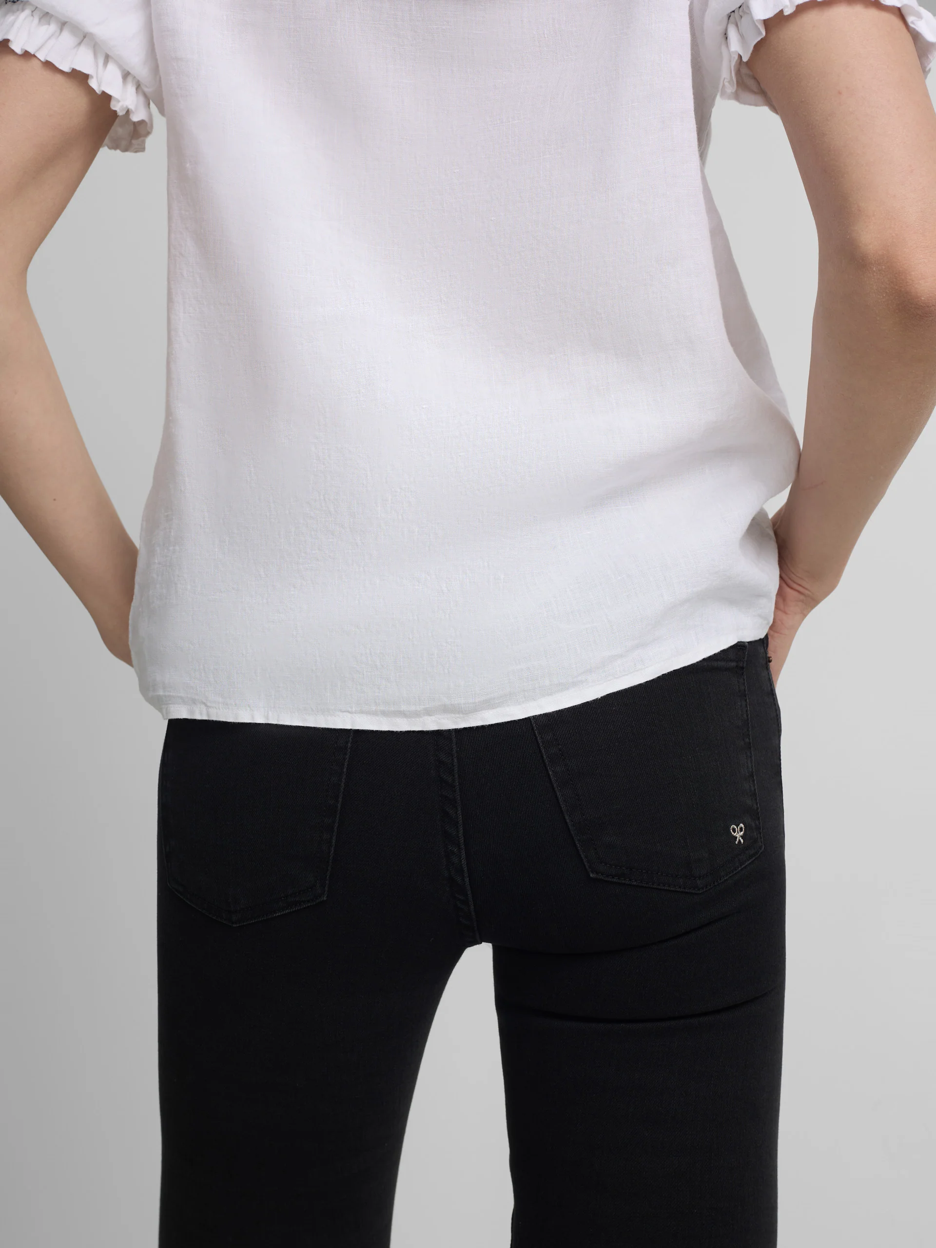 Pantalon woman slim fit negro - Image 5