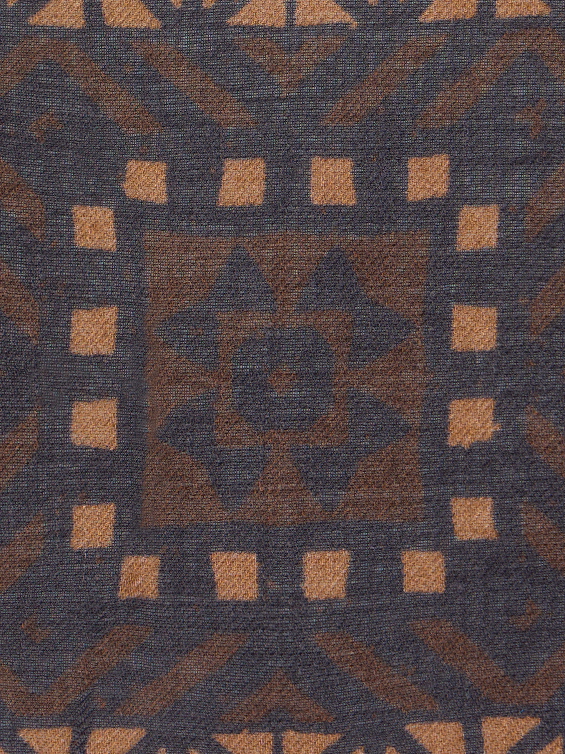 Pañuelo motivos etnicos marron - Image 3