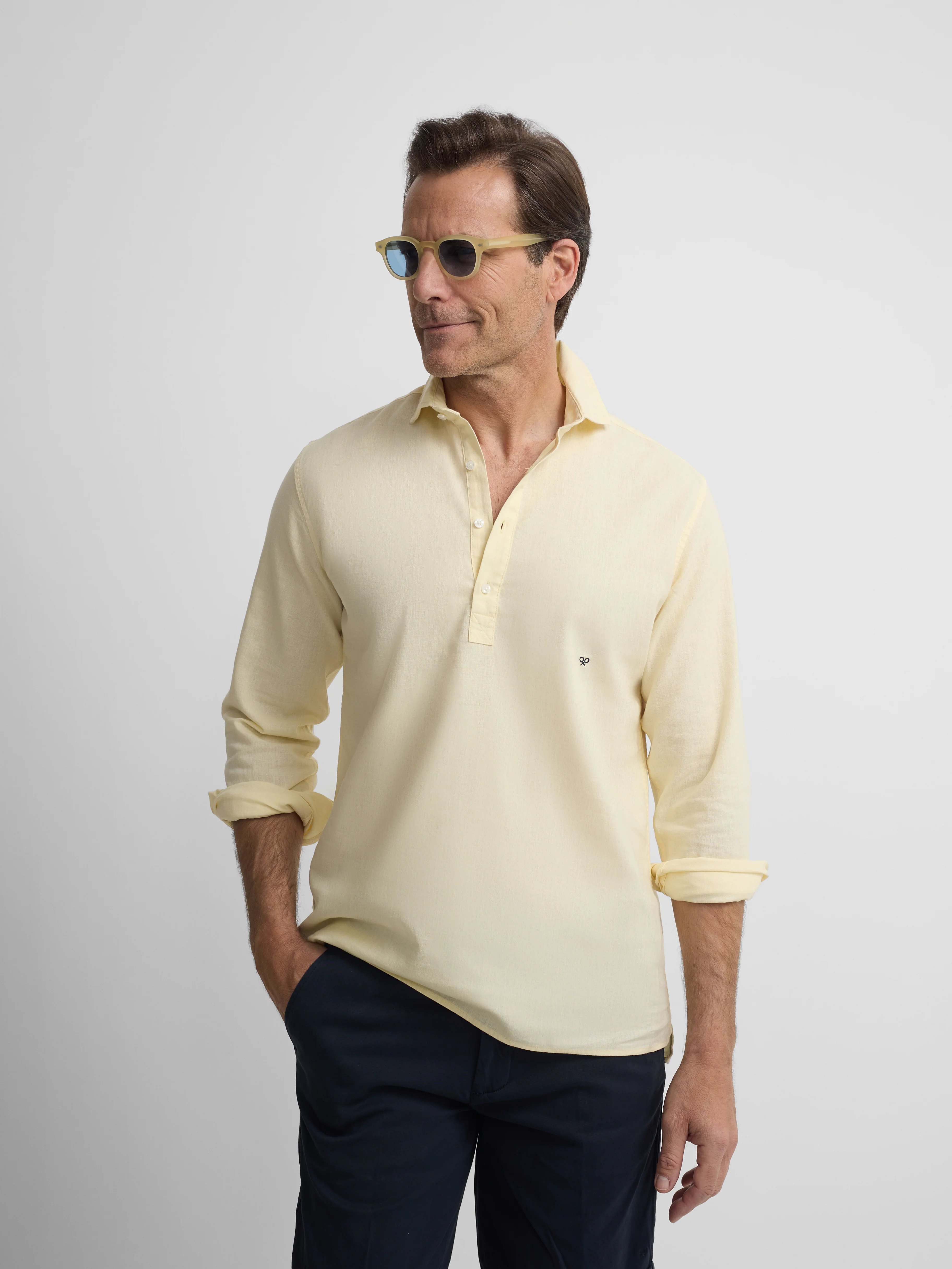 Polera sport lino amarilla - Image 3