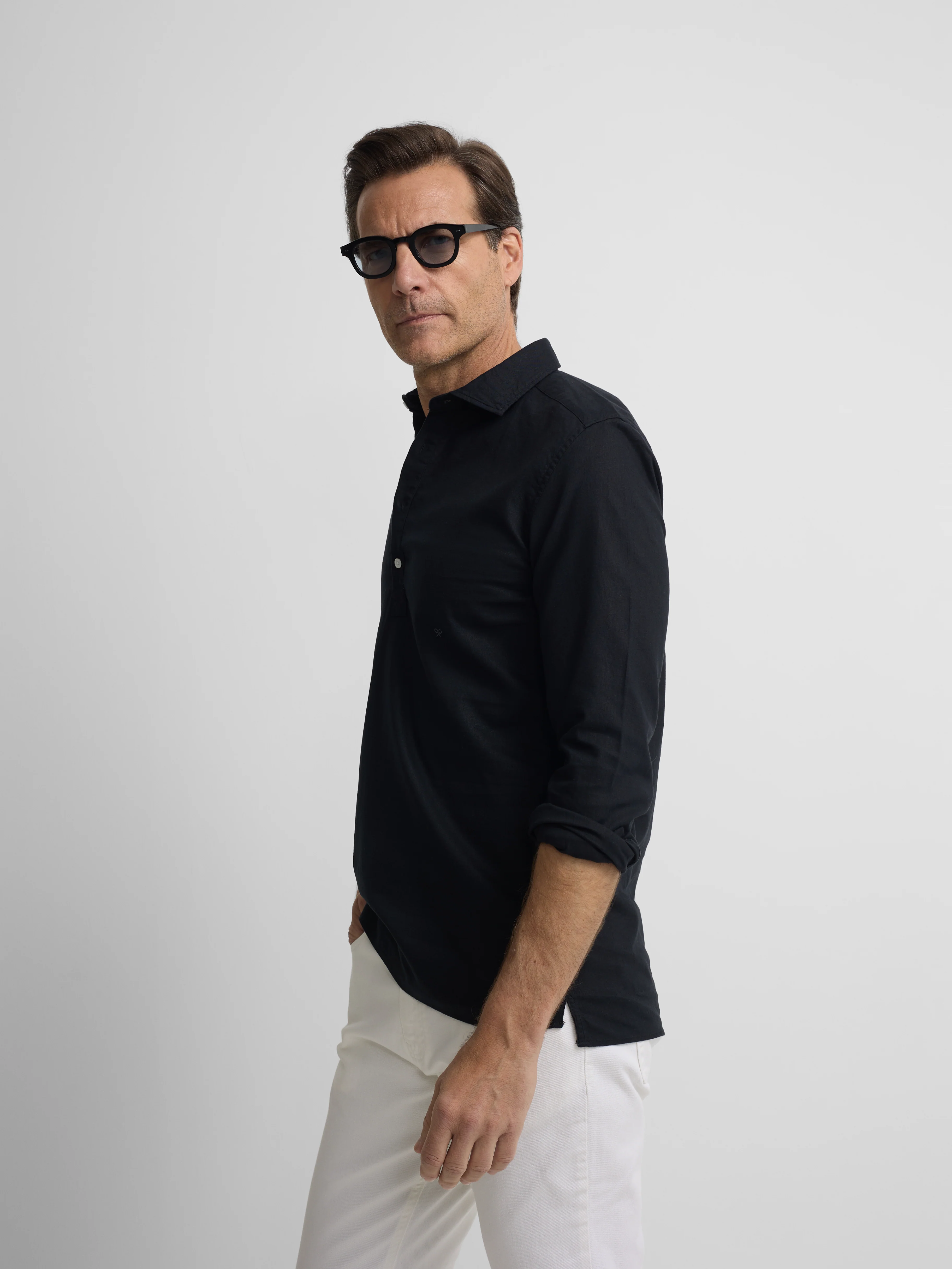 Polera sport lino negro - Image 4