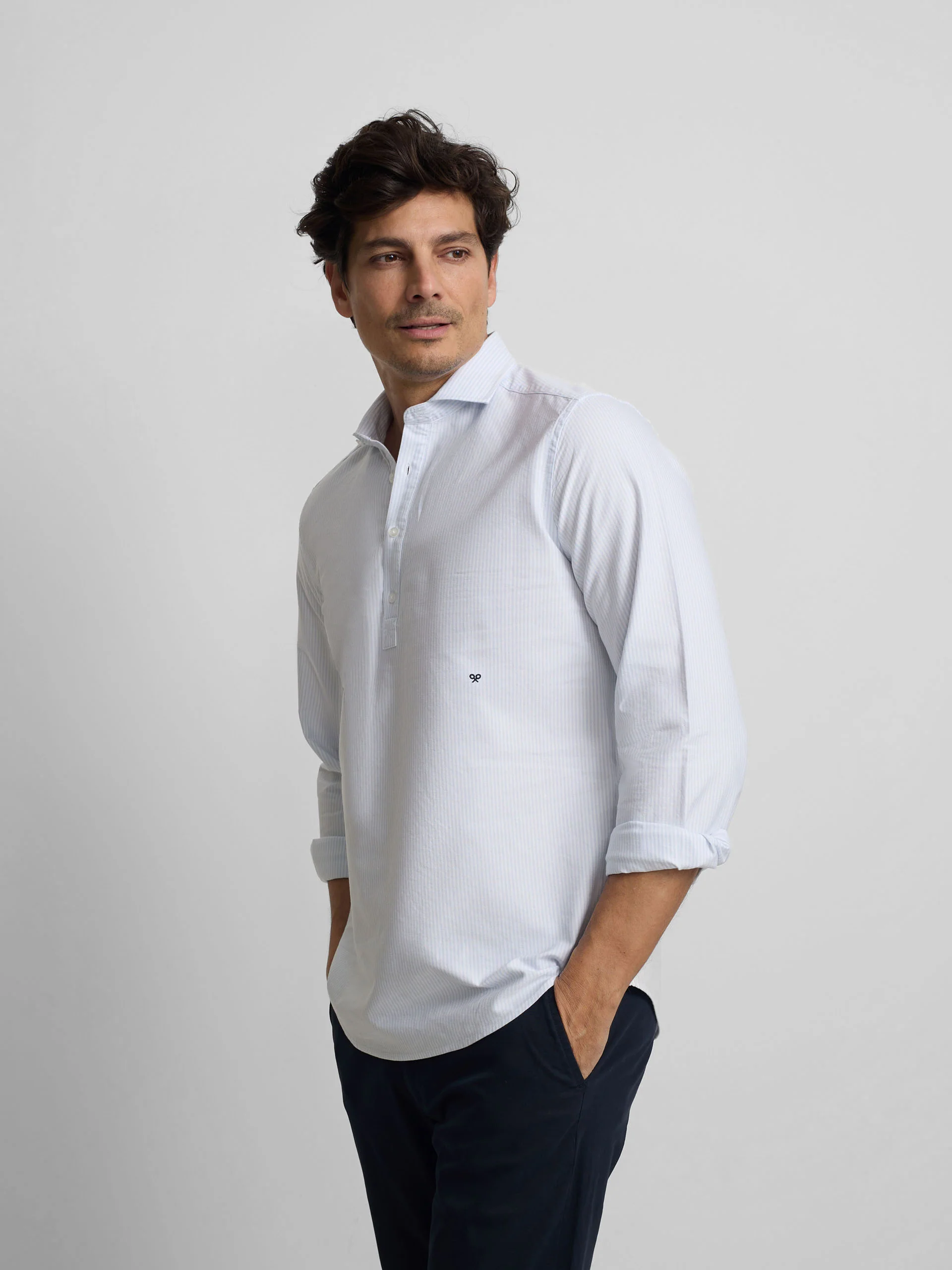 Polera sport oxford rayas celeste - Image 3