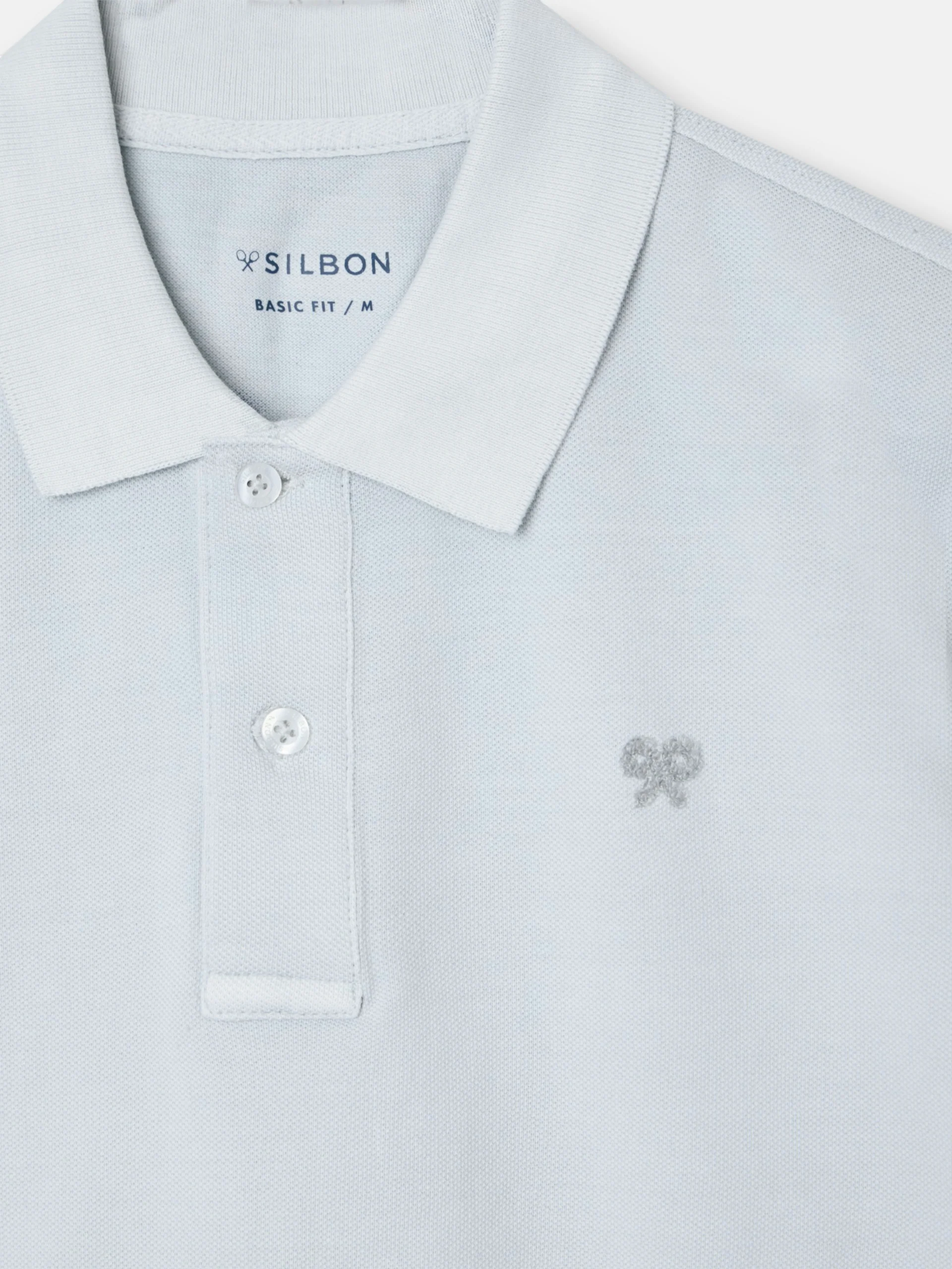 Polo clasico garment dye azul claro - Image 2