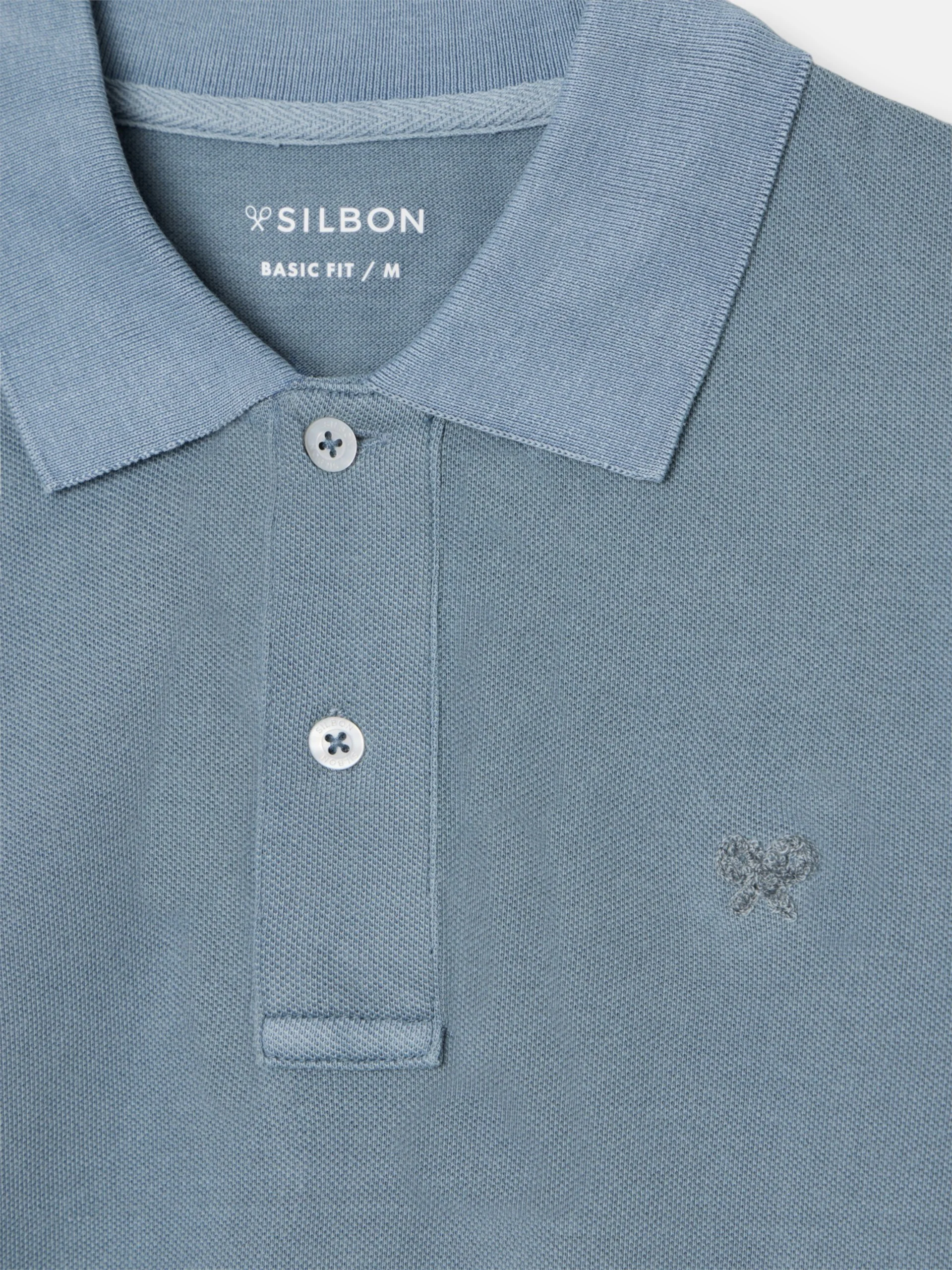 Polo clasico garment dye azul medio - Image 2