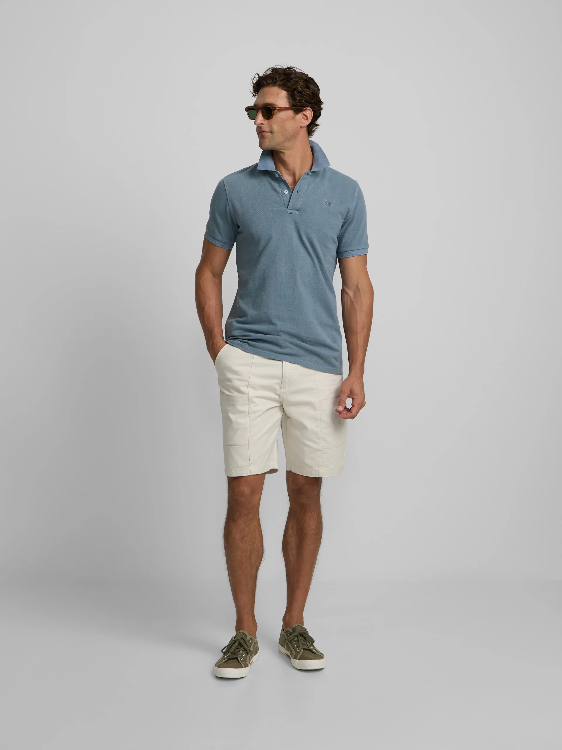 Polo clasico garment dye azul medio - Image 4