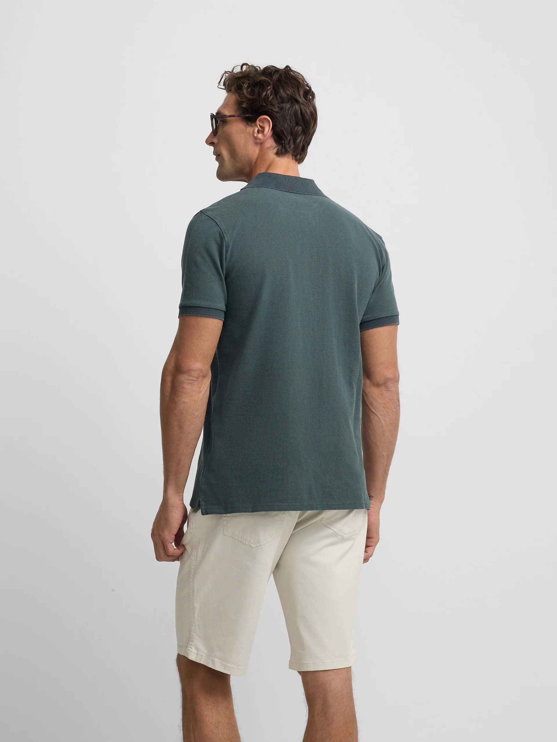 Polo clasico garment dye verde oscuro - Image 7