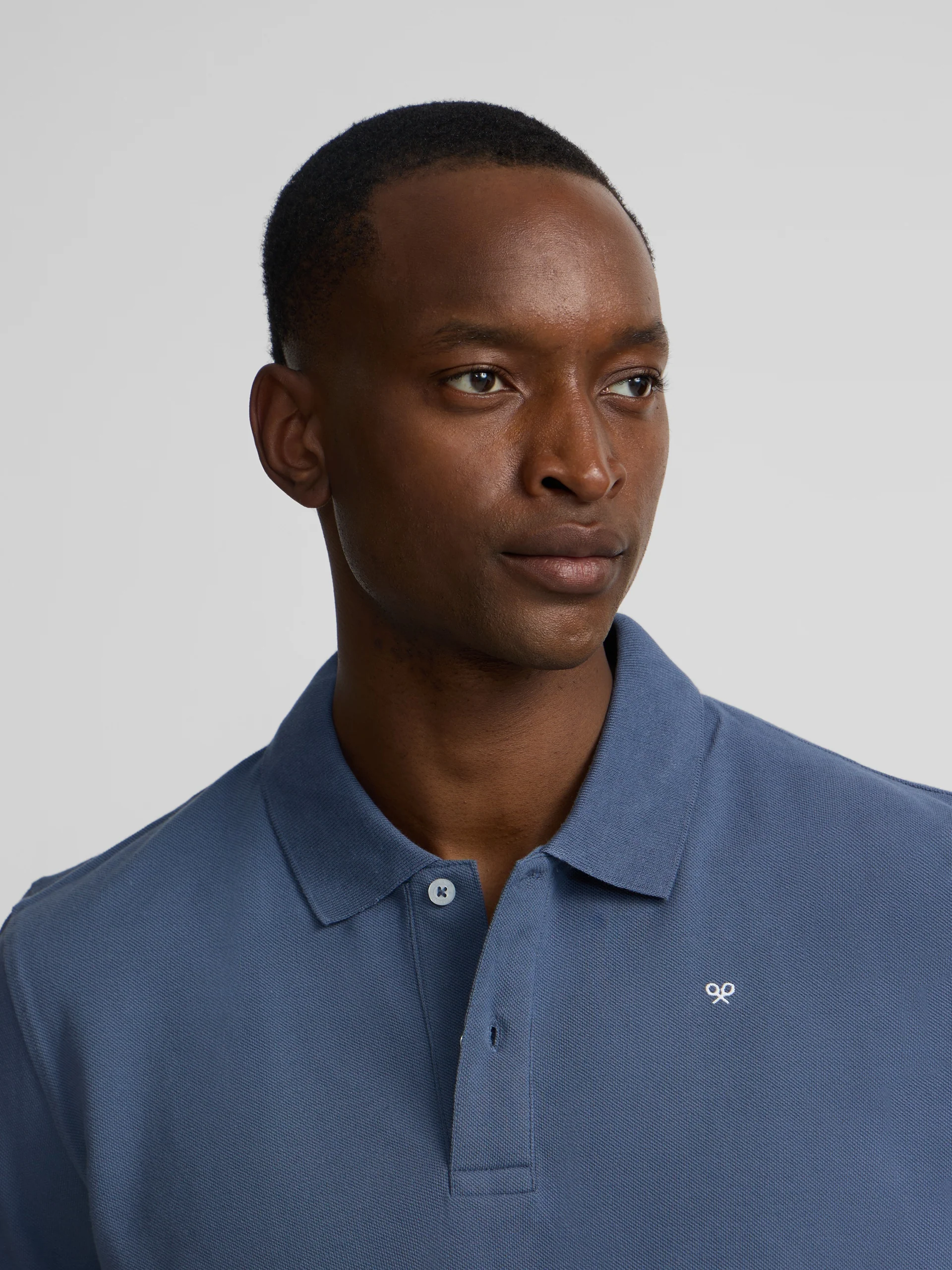 Polo clasico liso azul indigo - Image 4