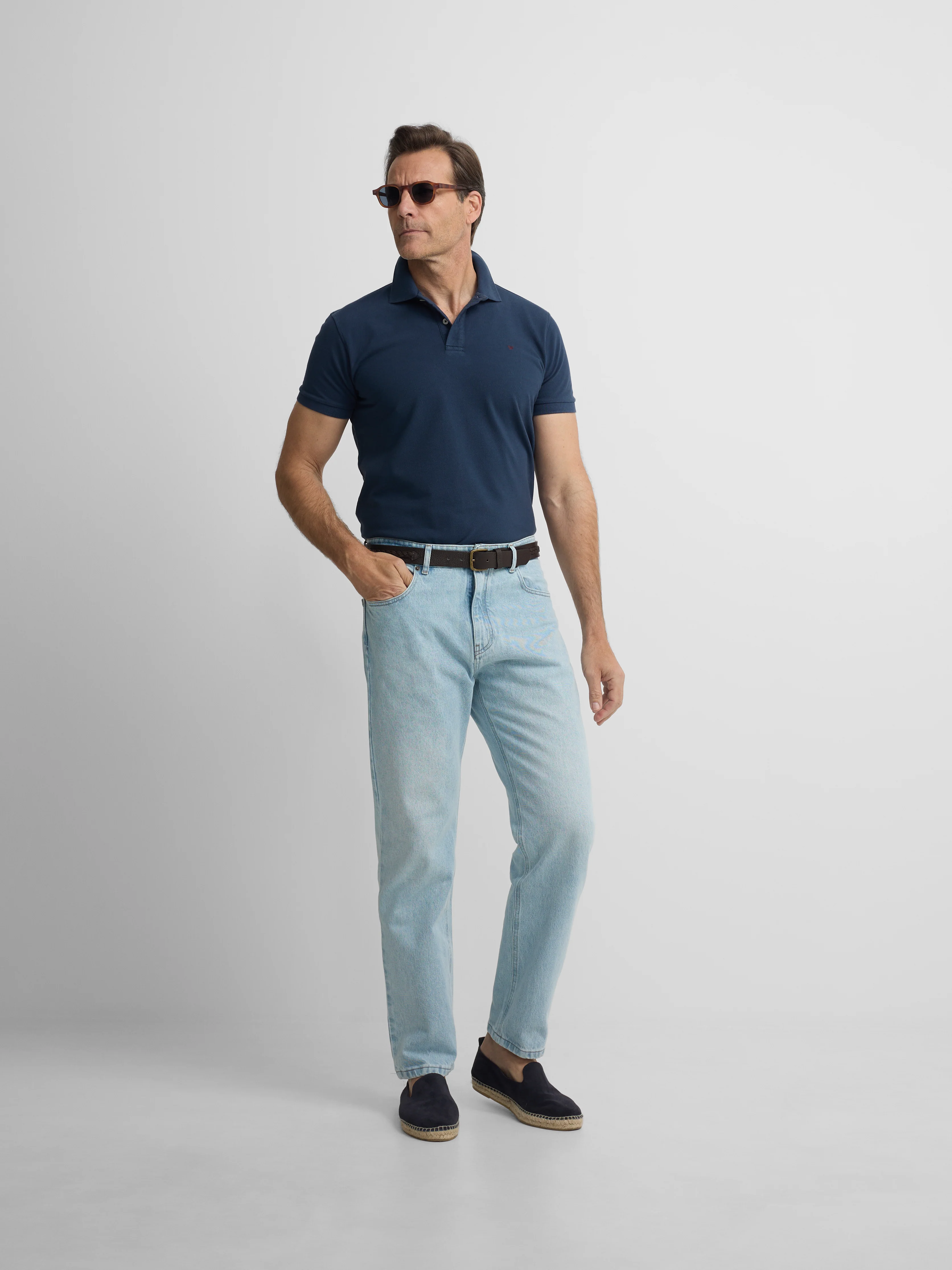 Polo clasico liso azul marino - Image 3