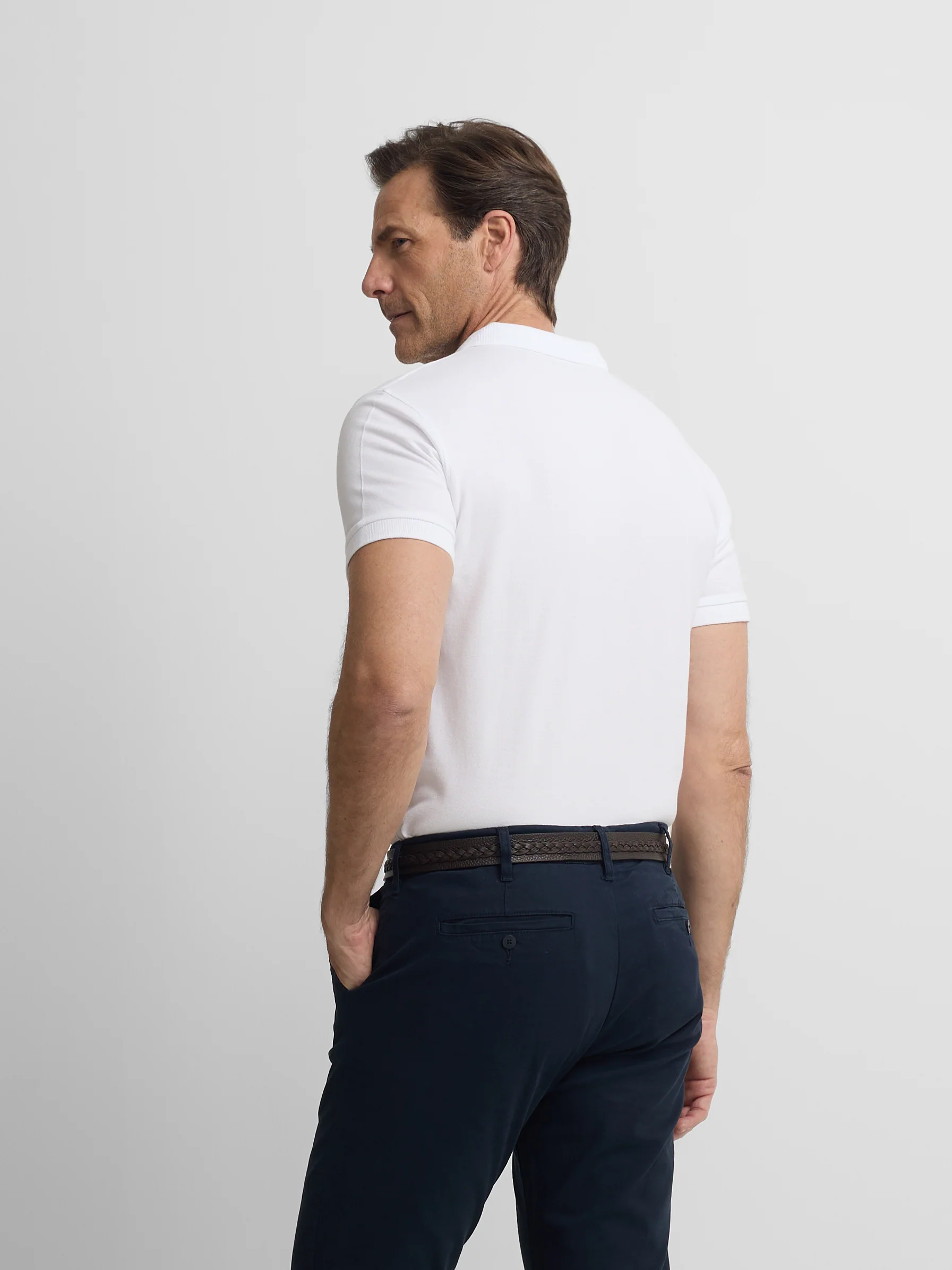 Polo clasico liso blanco - Image 7