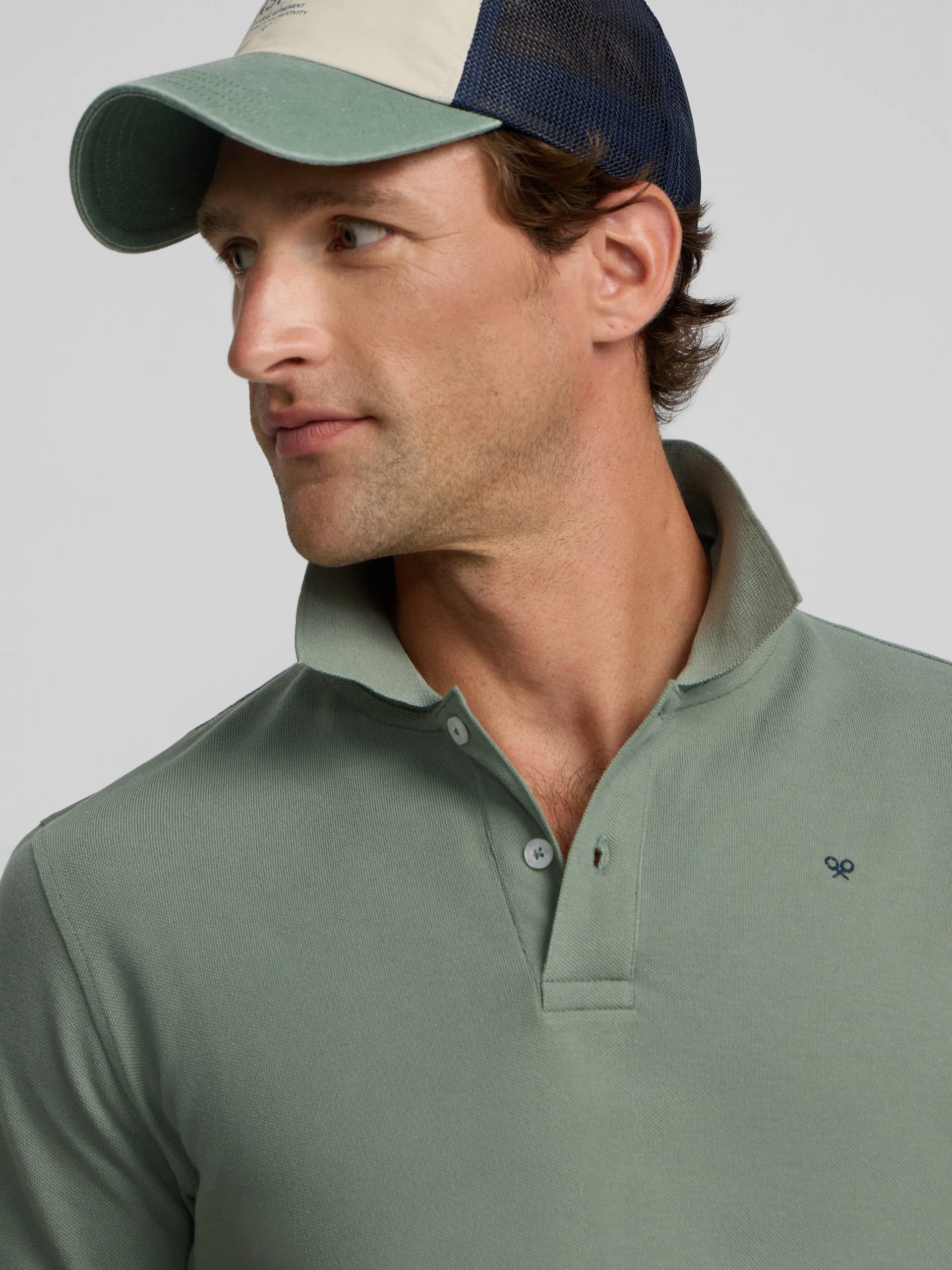 Polo clasico liso verde medio - Image 3