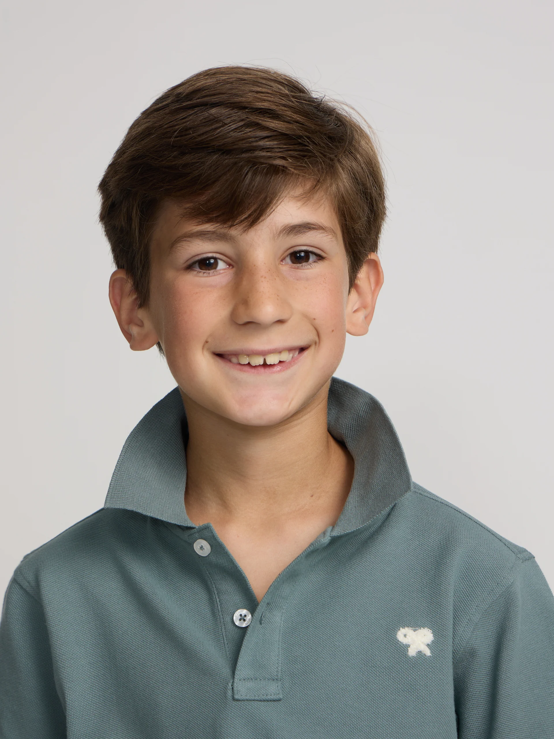 Polo kids liso logo rizo verde oscuro - Image 3