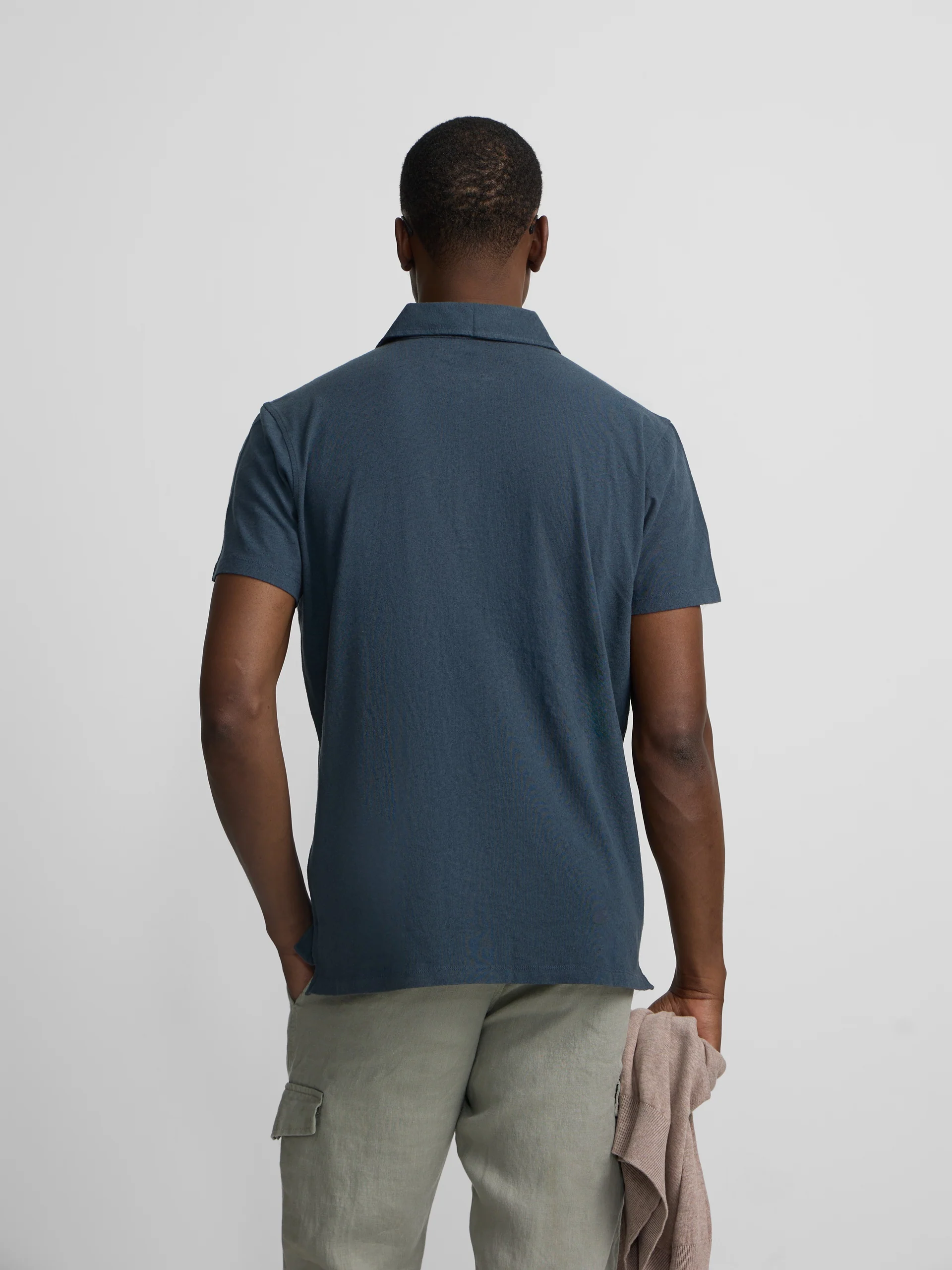 Polo lino tapeta larga azul marino - Image 7