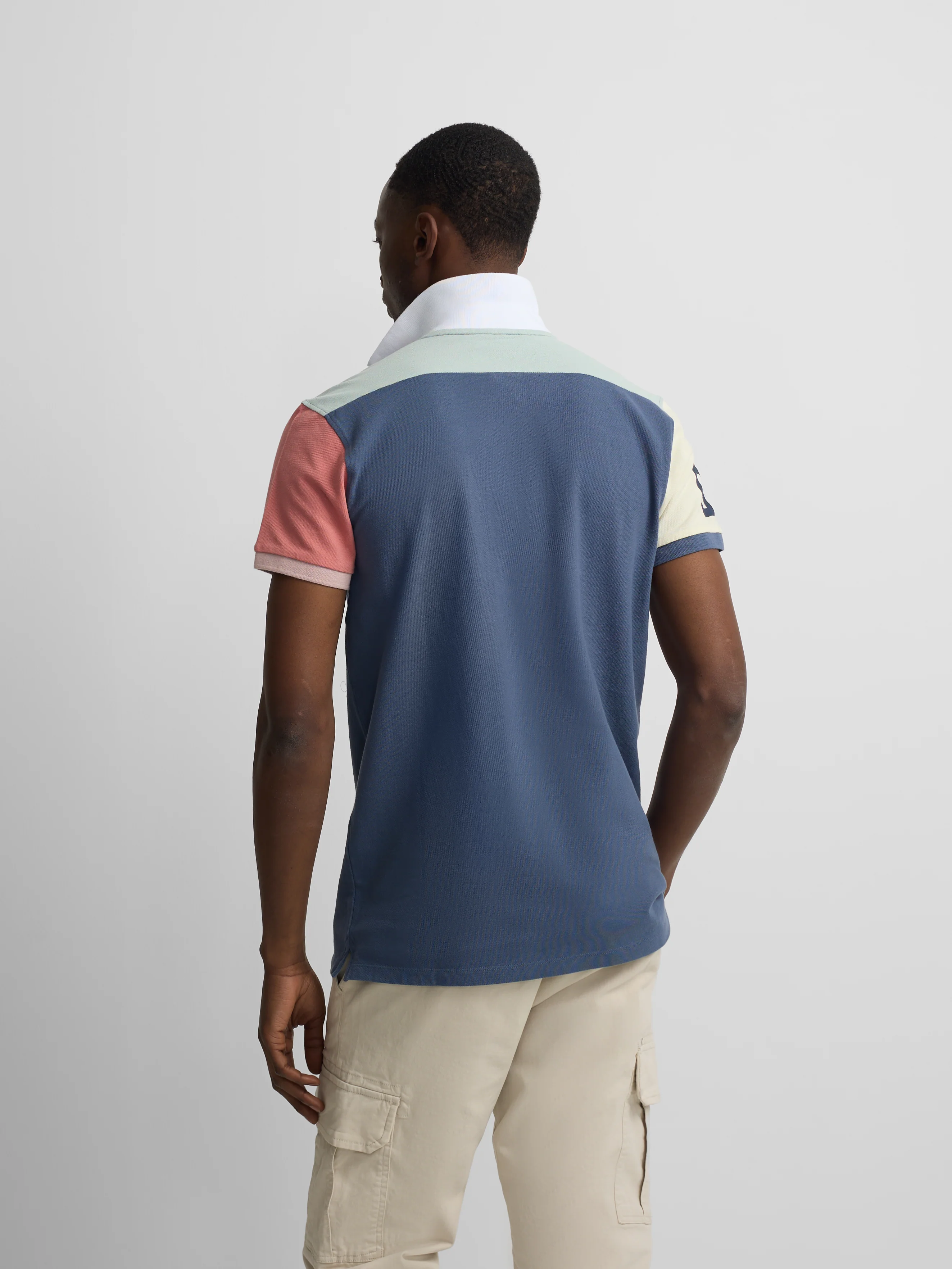 Polo manga corta ribete multicolor azul marino - Image 4