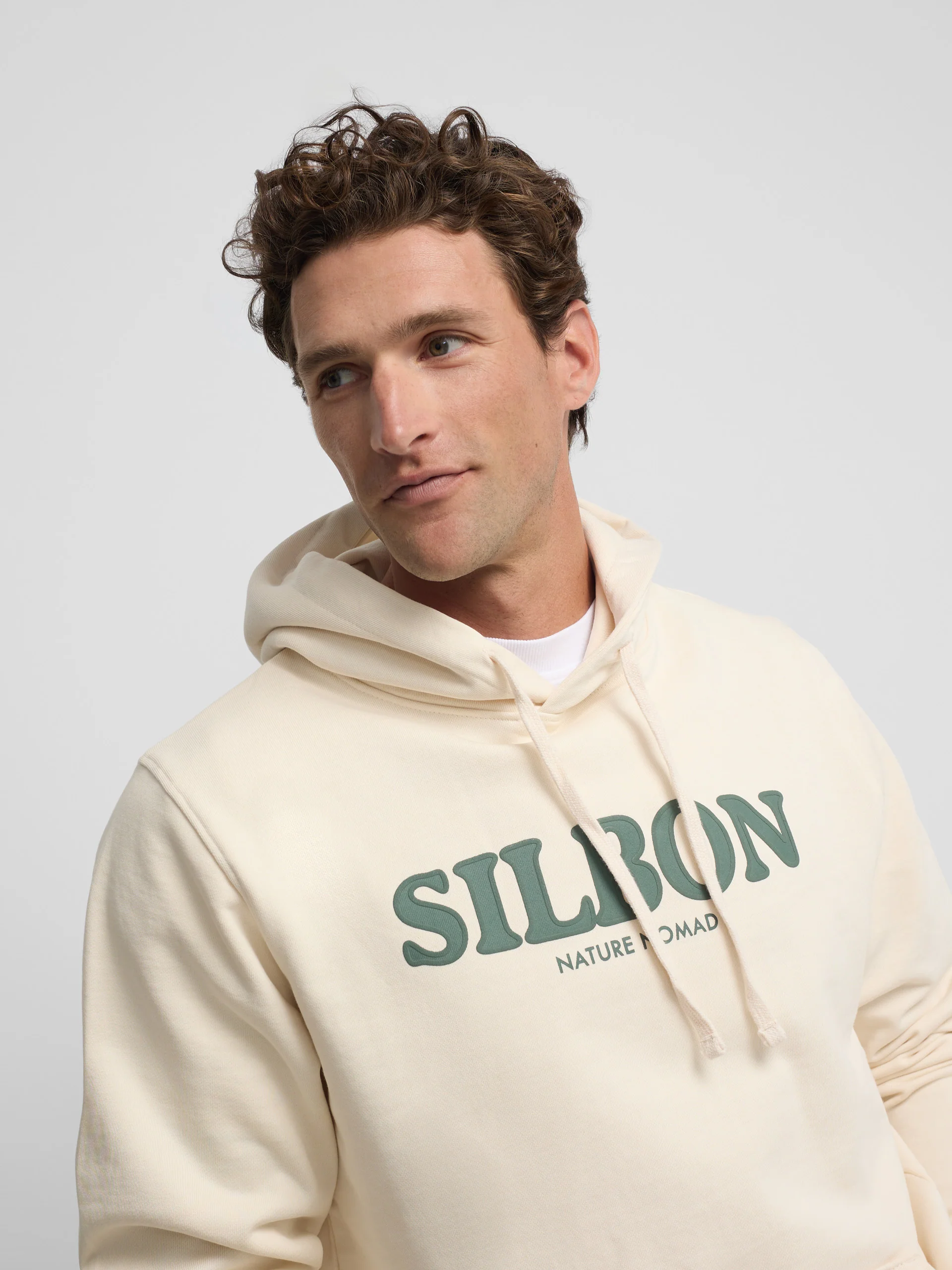 Sudadera capucha nomad crema - Image 3