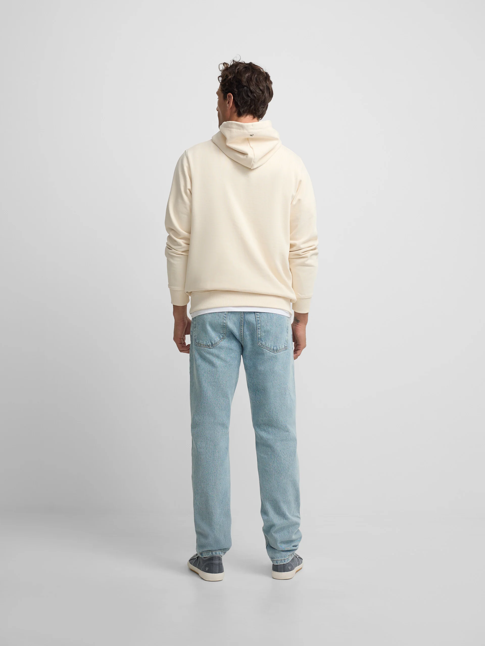 Sudadera capucha nomad crema - Image 7