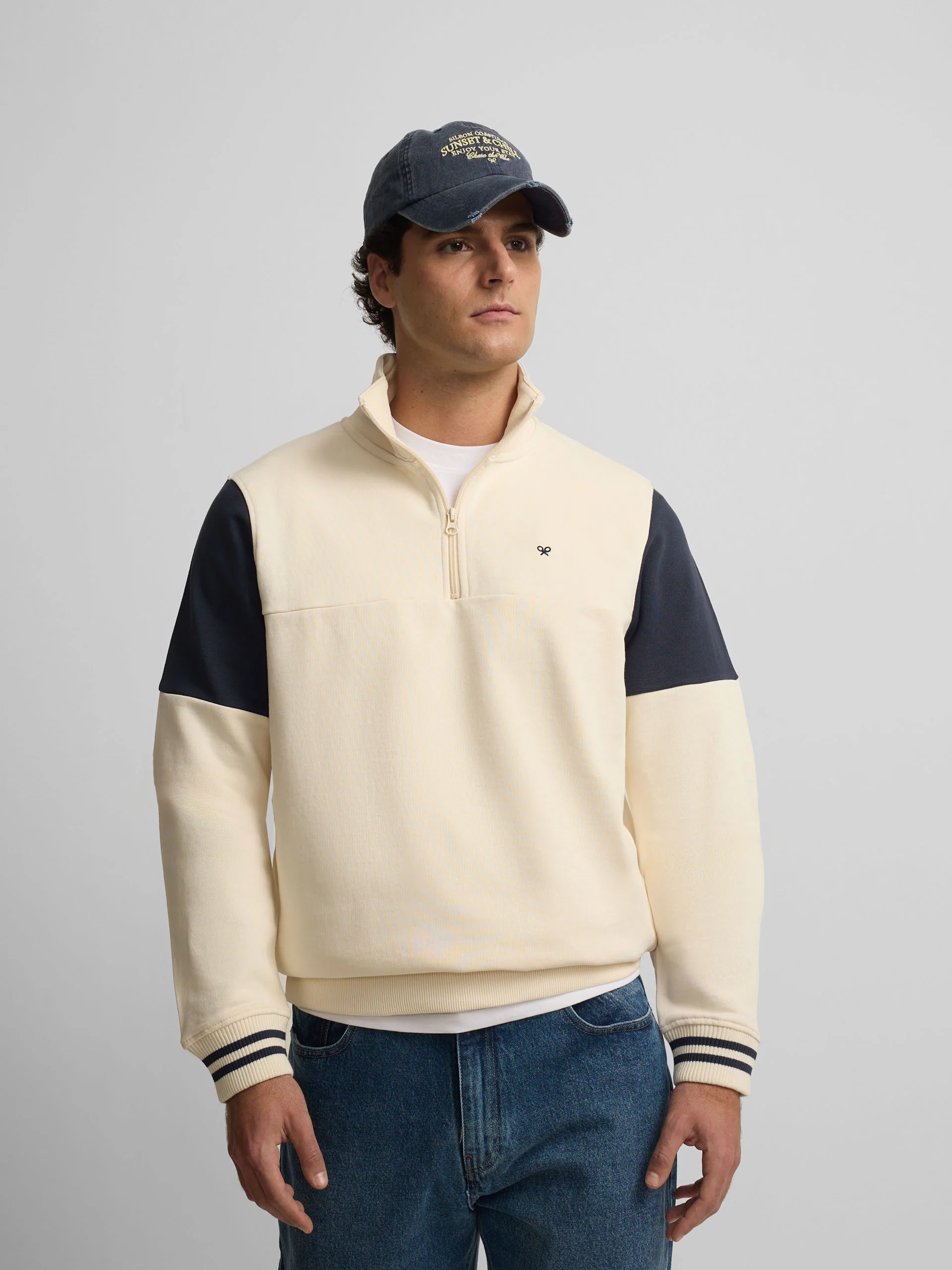 Sudadera media cremallera vintage crema - Image 3