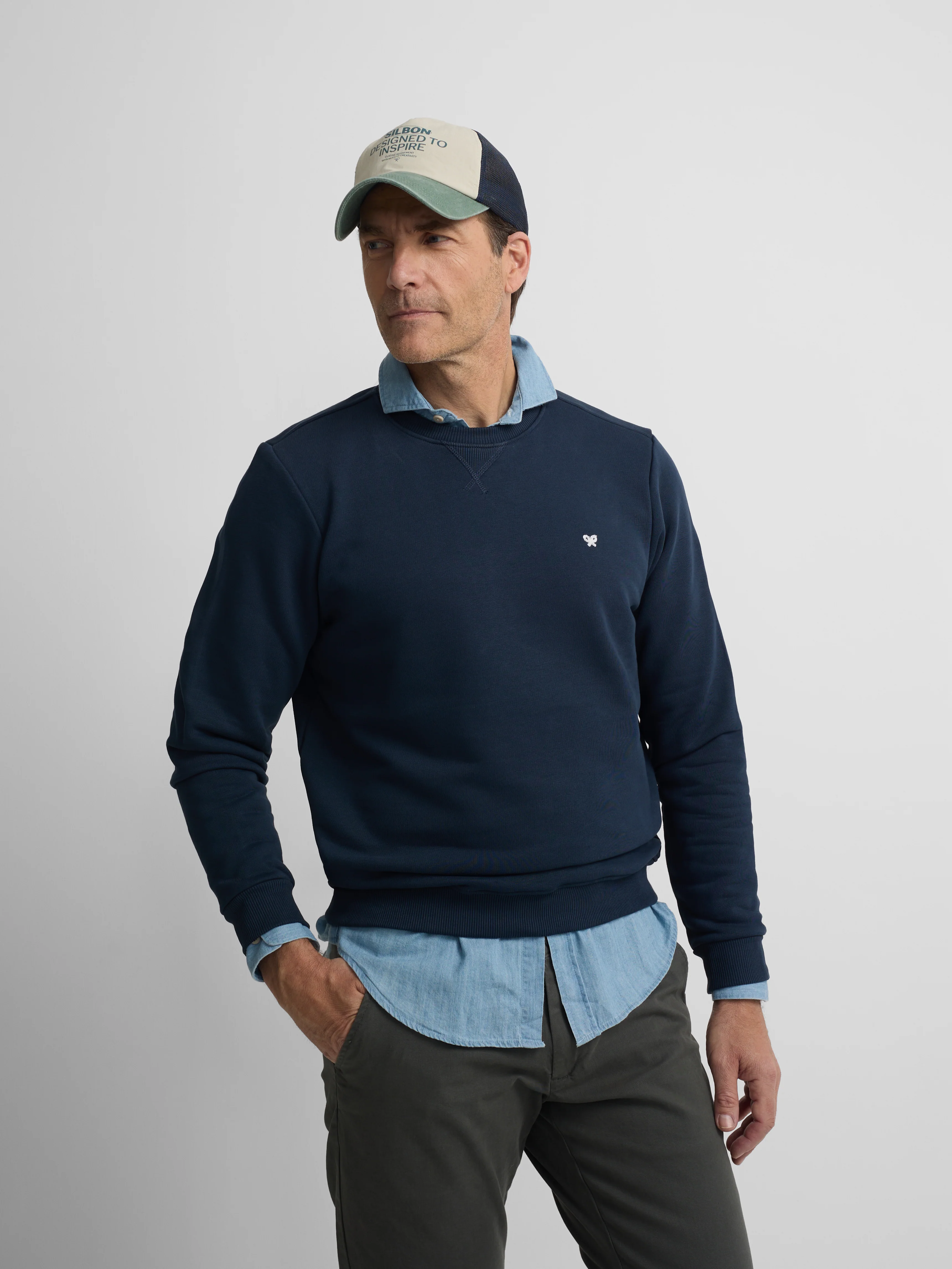 Sudadera minilogo azul marino - Image 4