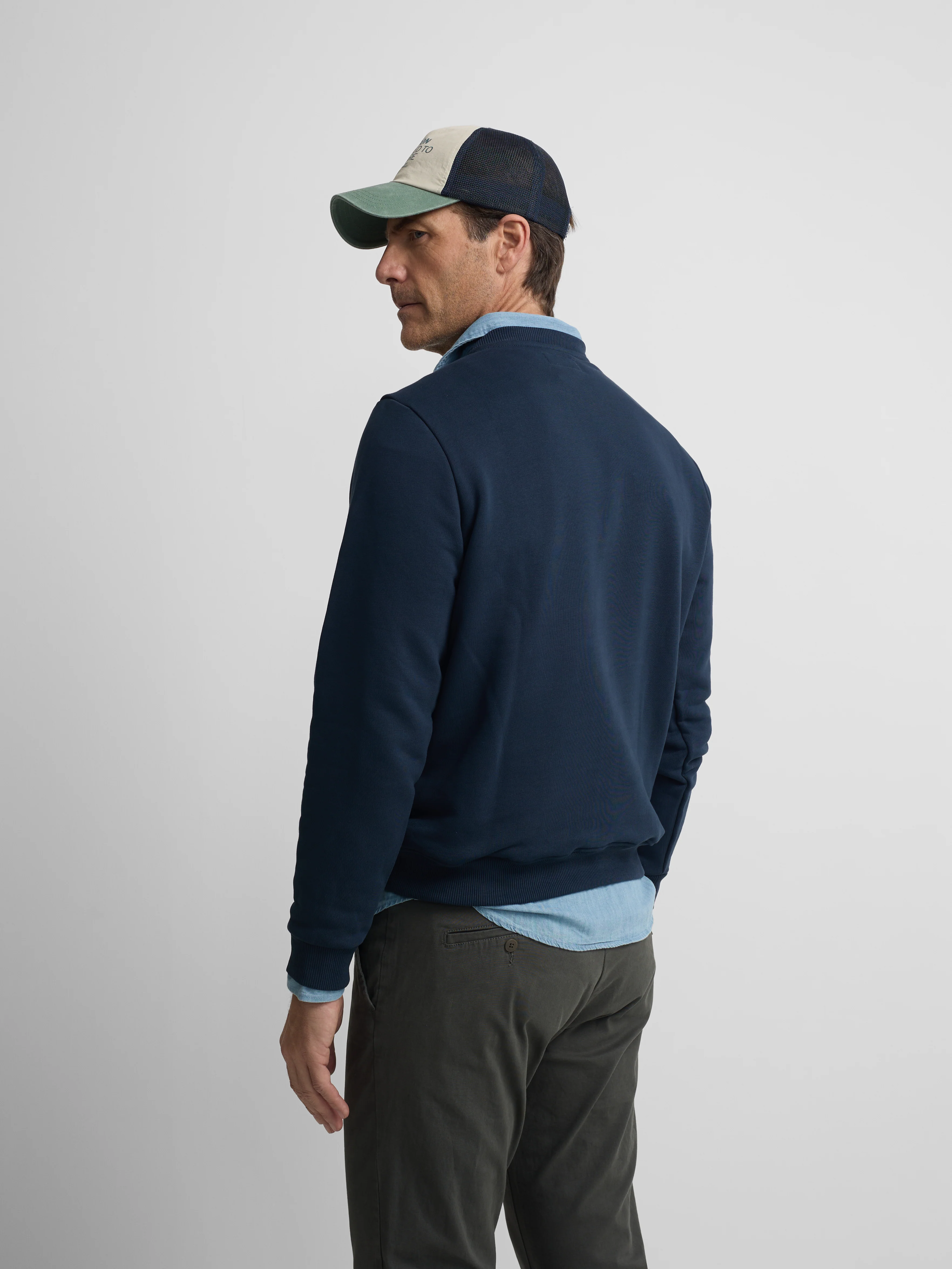 Sudadera minilogo azul marino - Image 6