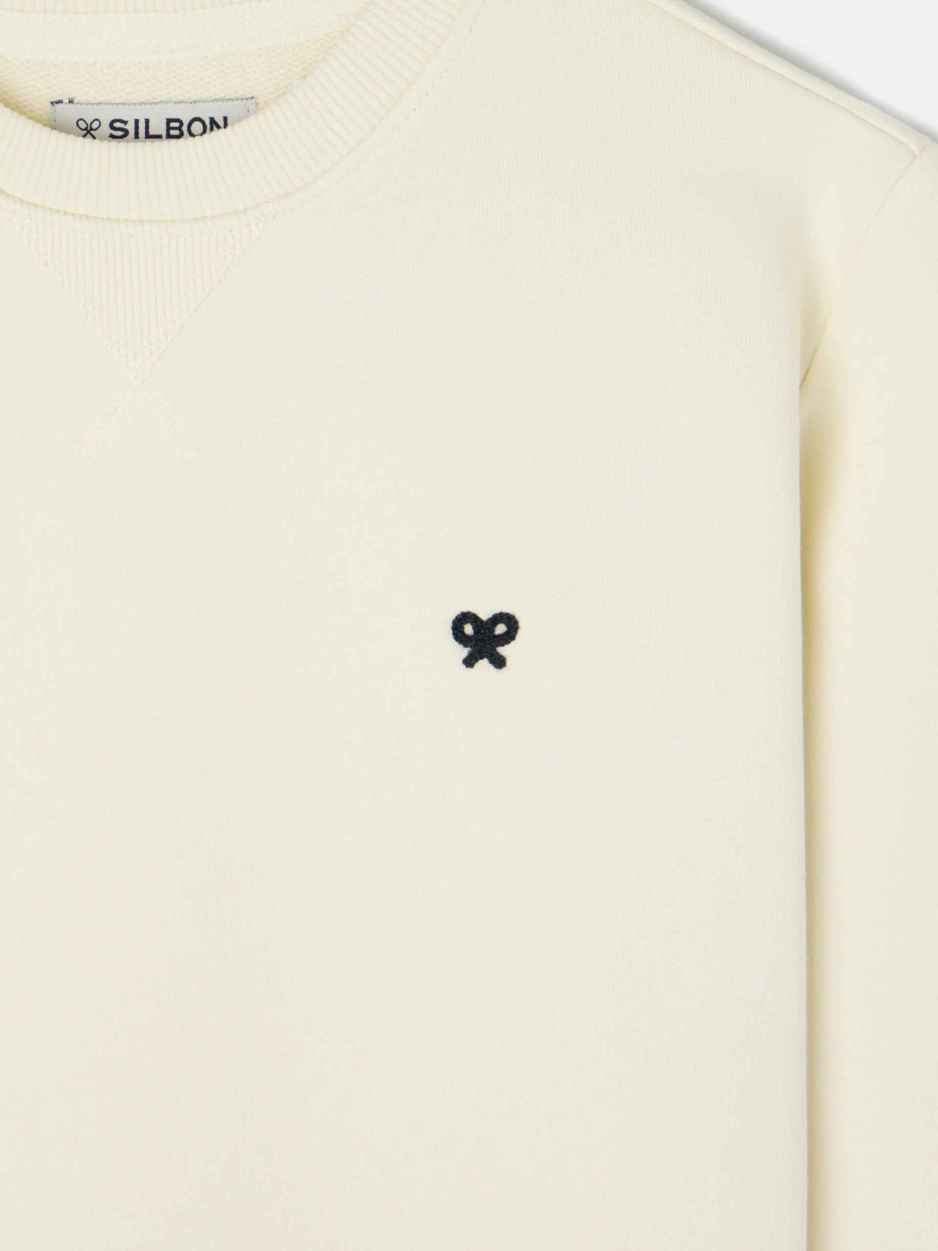 Sudadera minilogo crema - Image 2