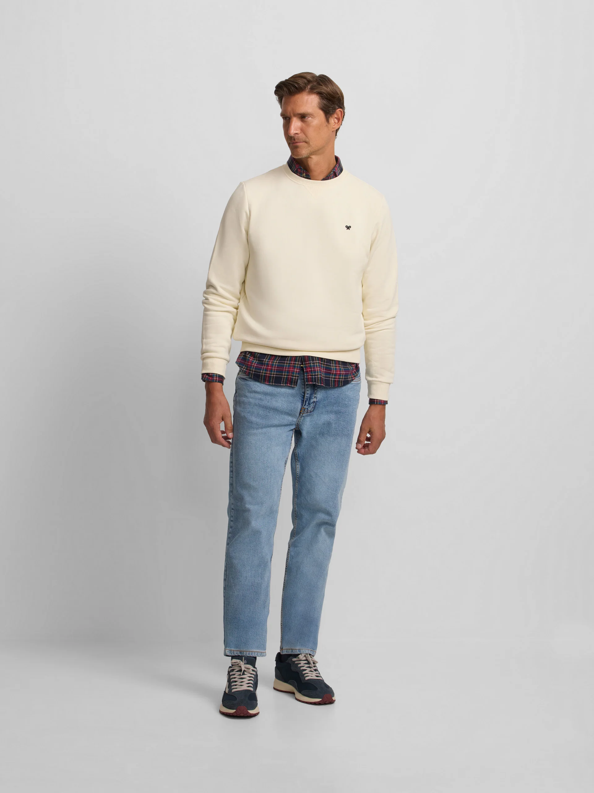 Sudadera minilogo crema - Image 4