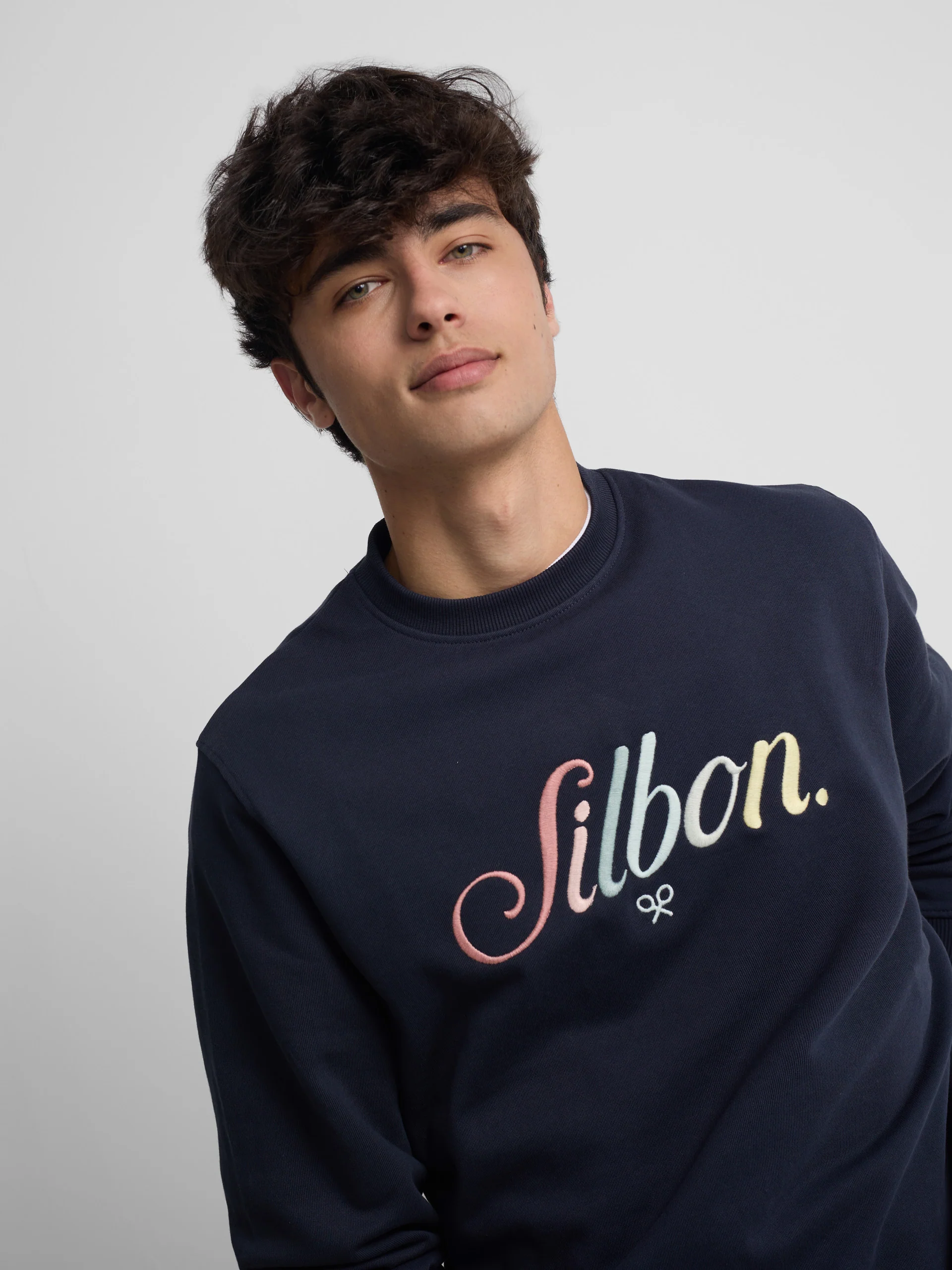 Sudadera Silbon bordado multicolor azul marino - Image 4