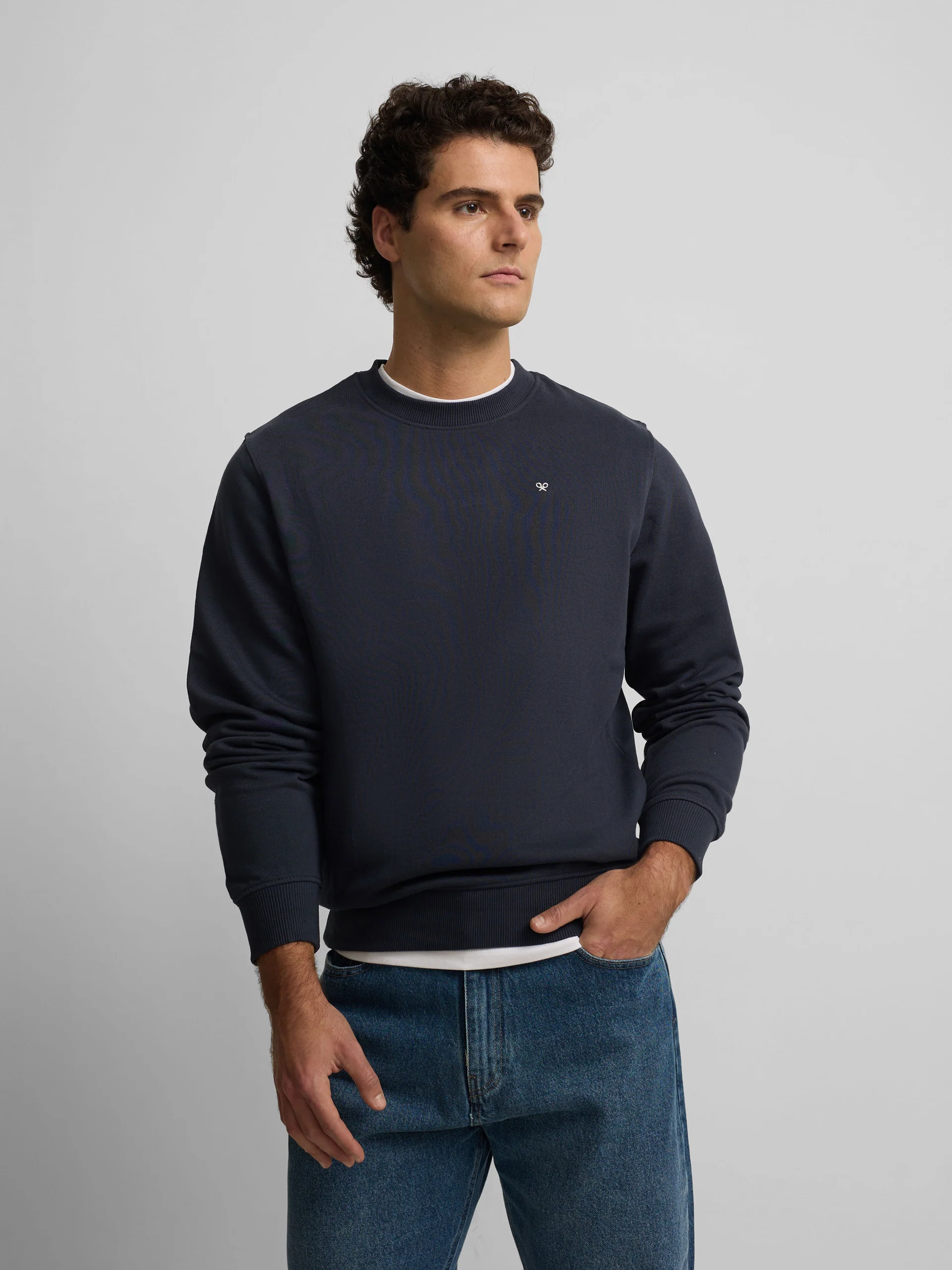 Sudadera slbn bordados azul marino - Image 3