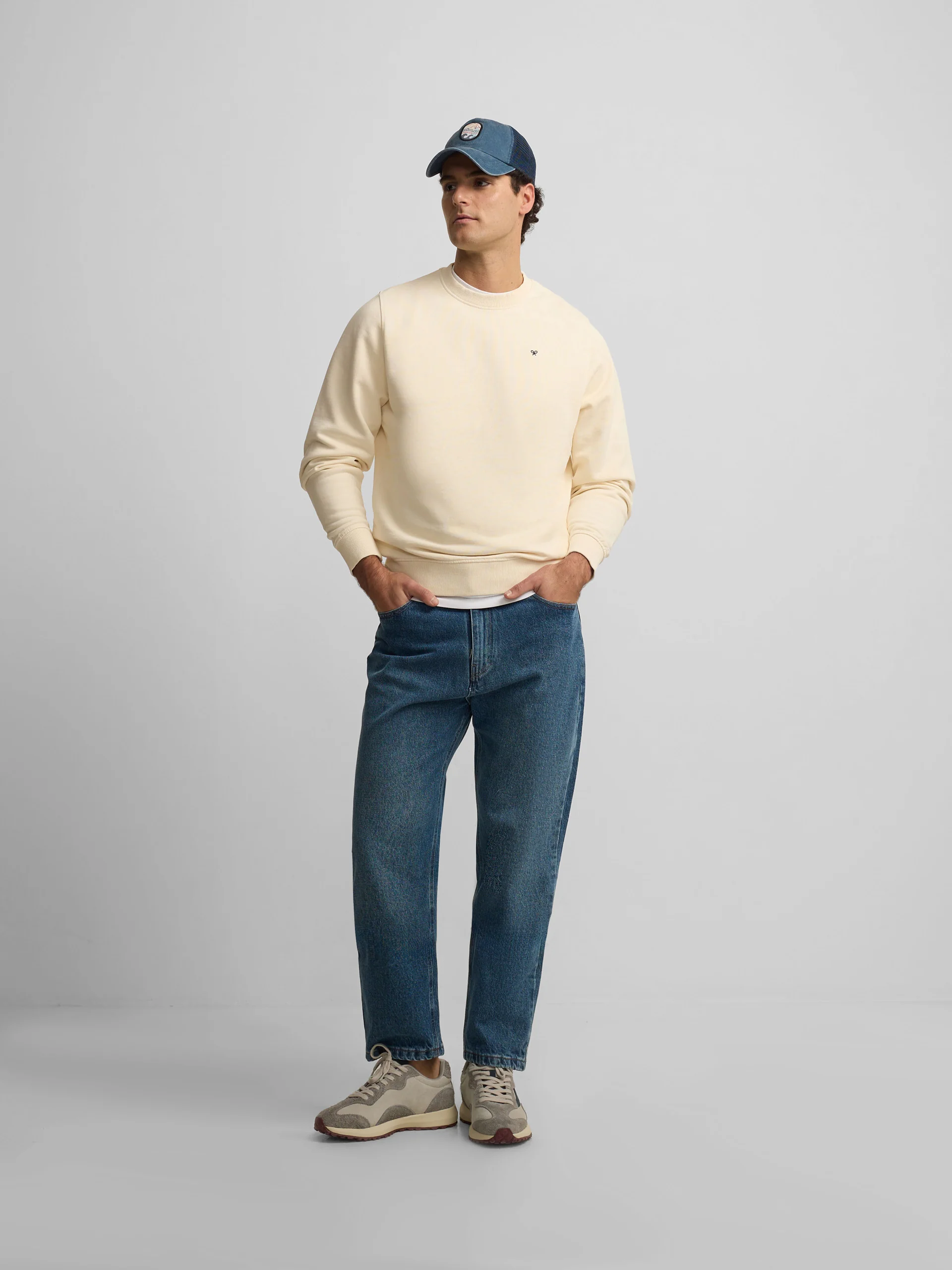 Sudadera slbn bordados crema - Image 7