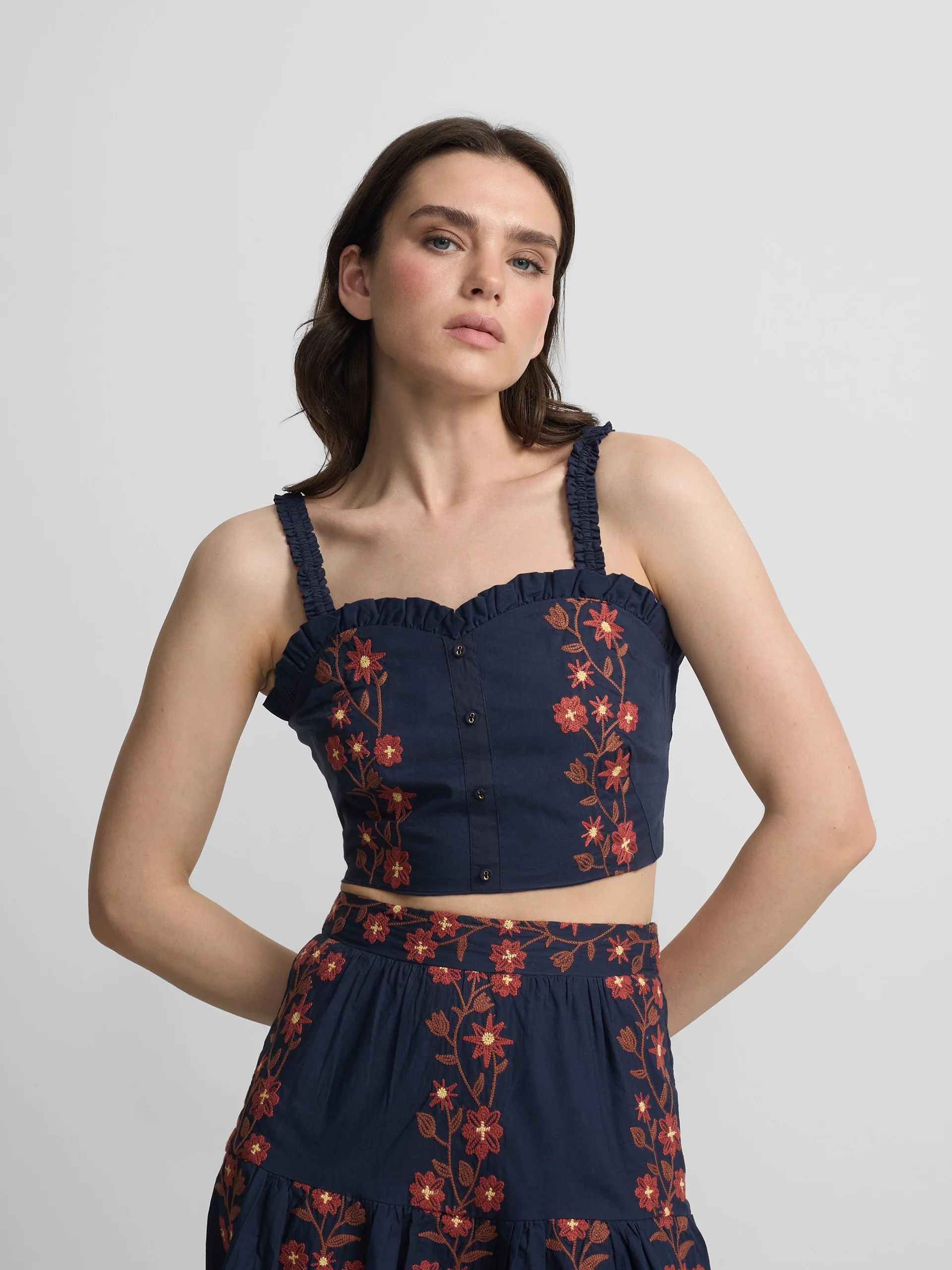Top flores bordadas azul - Image 3