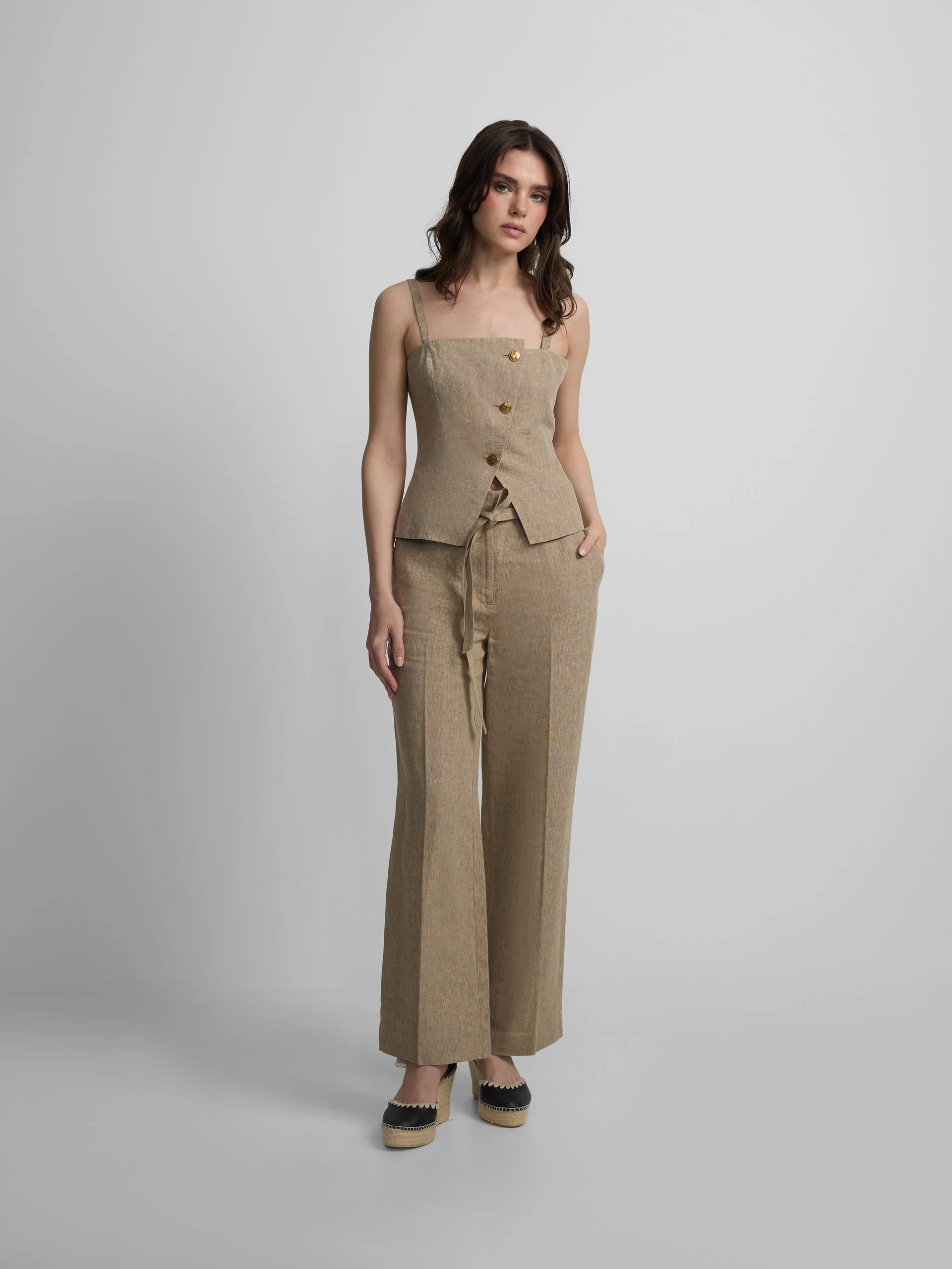 Top palabra de honor beige - Image 4